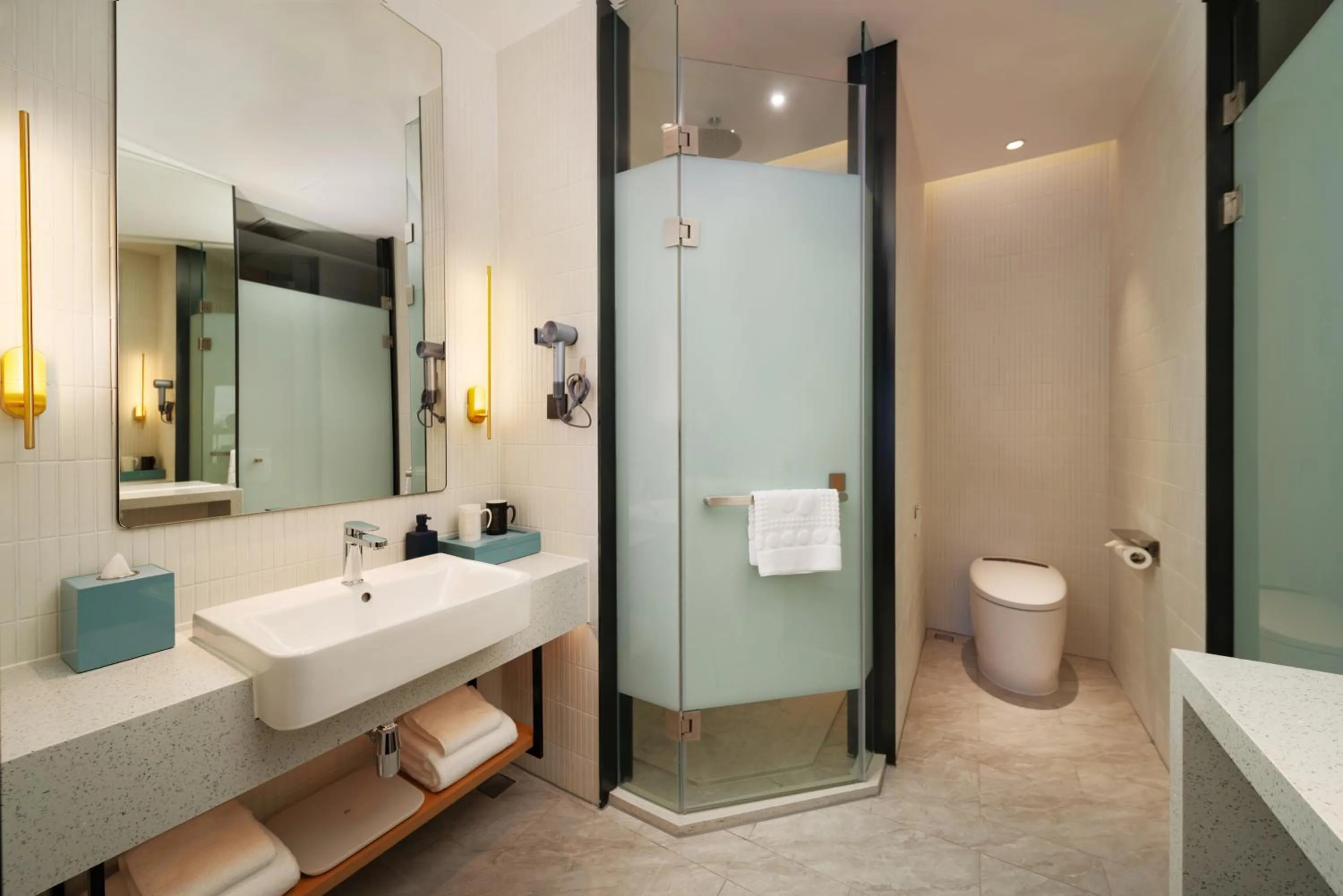 Toilet in SSAW Boutique Hotel Hangzhou Chengjun Grand Canal