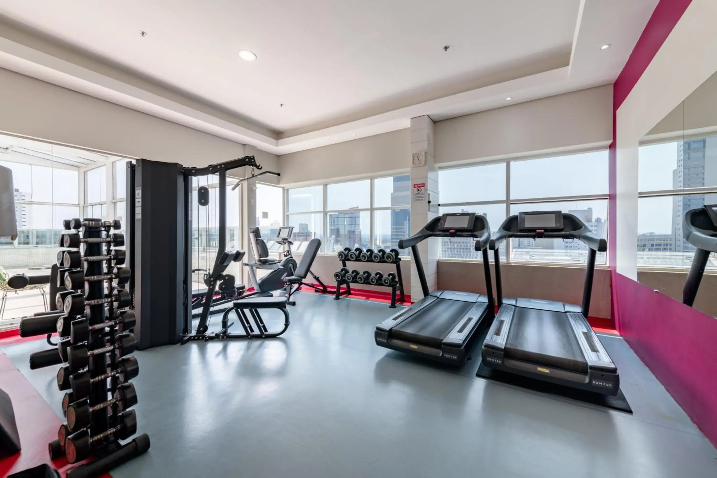 Fitness centre/facilities in Pestana Curitiba Fitness centre/facilities in Pestana Curitiba