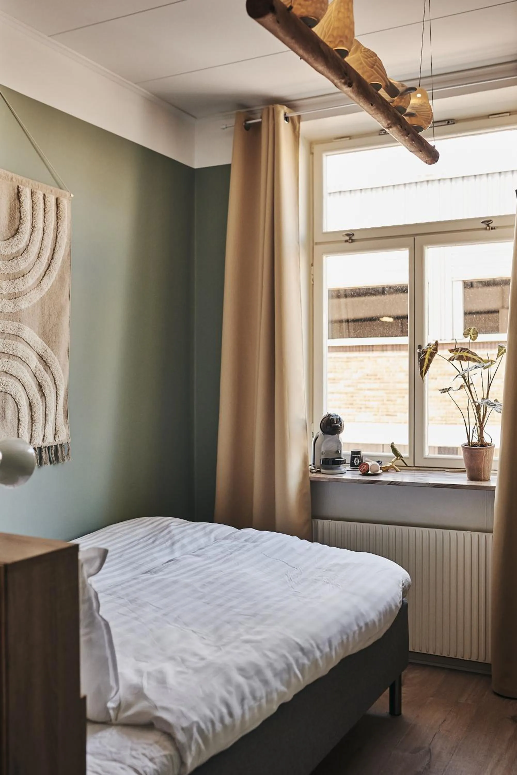Photo of the whole room, Bed in Hotell Slottsgatan