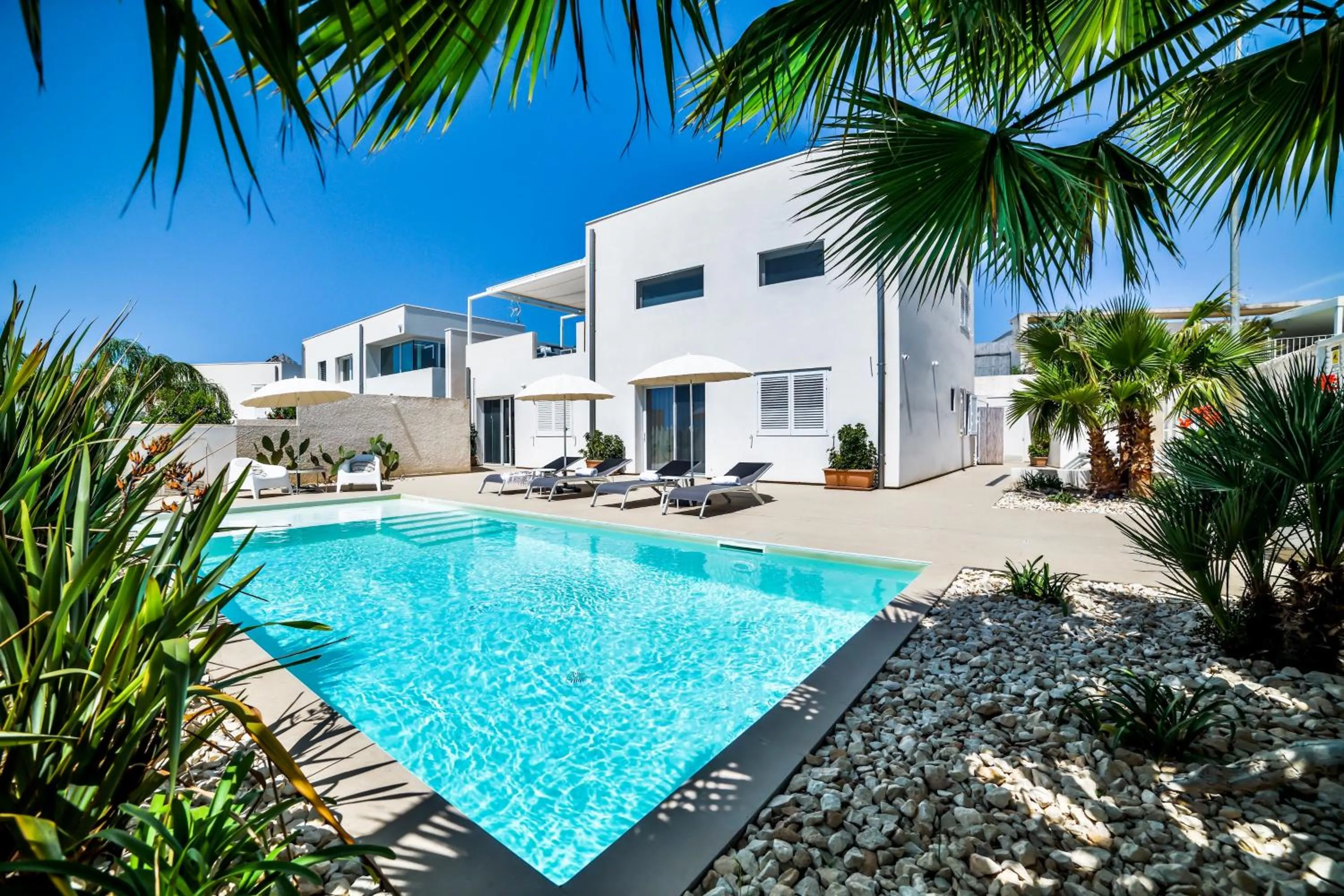 CASA BLANCA VILLA Exclusive with Private Pool