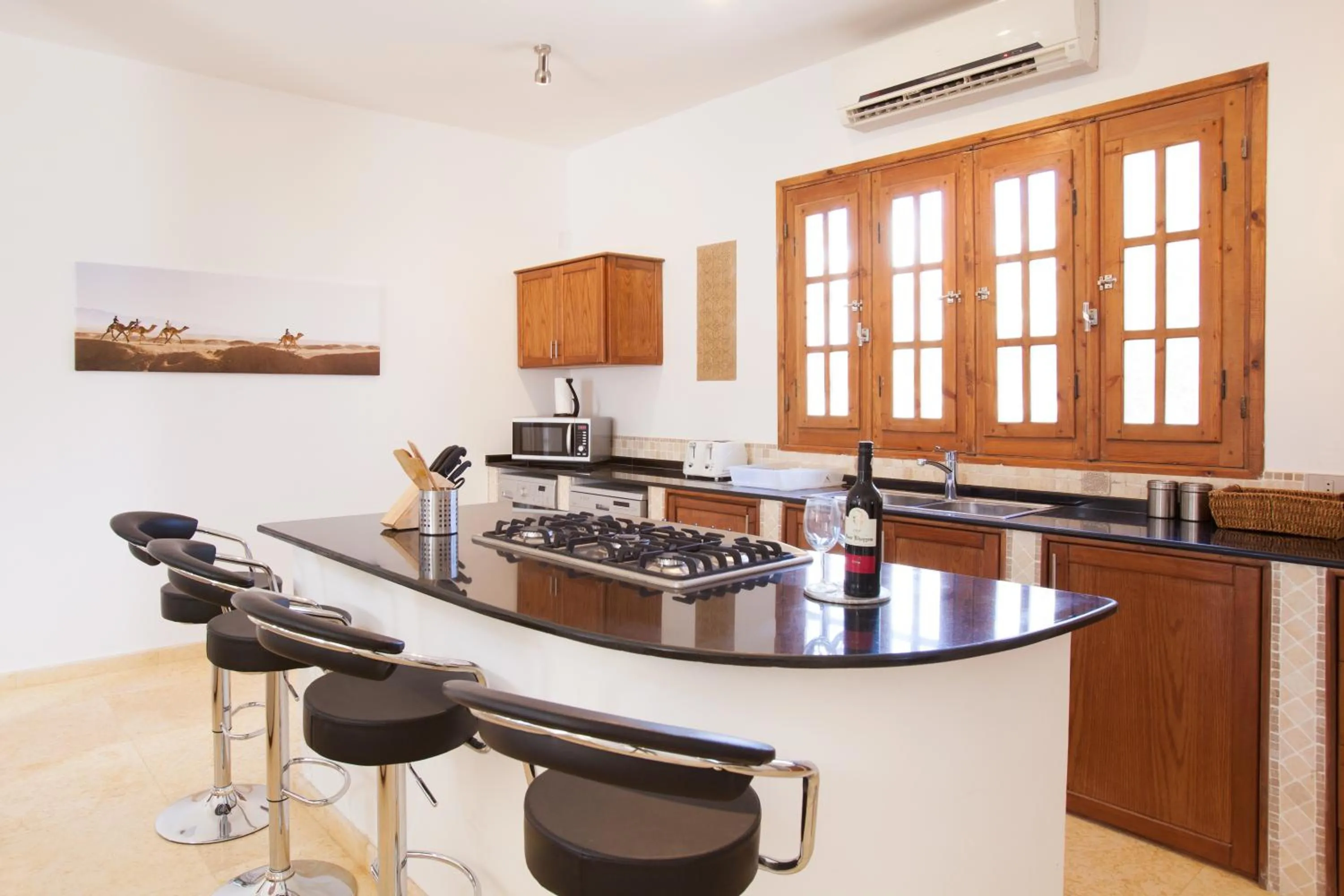 Kitchen or kitchenette in Red Rock Apartments