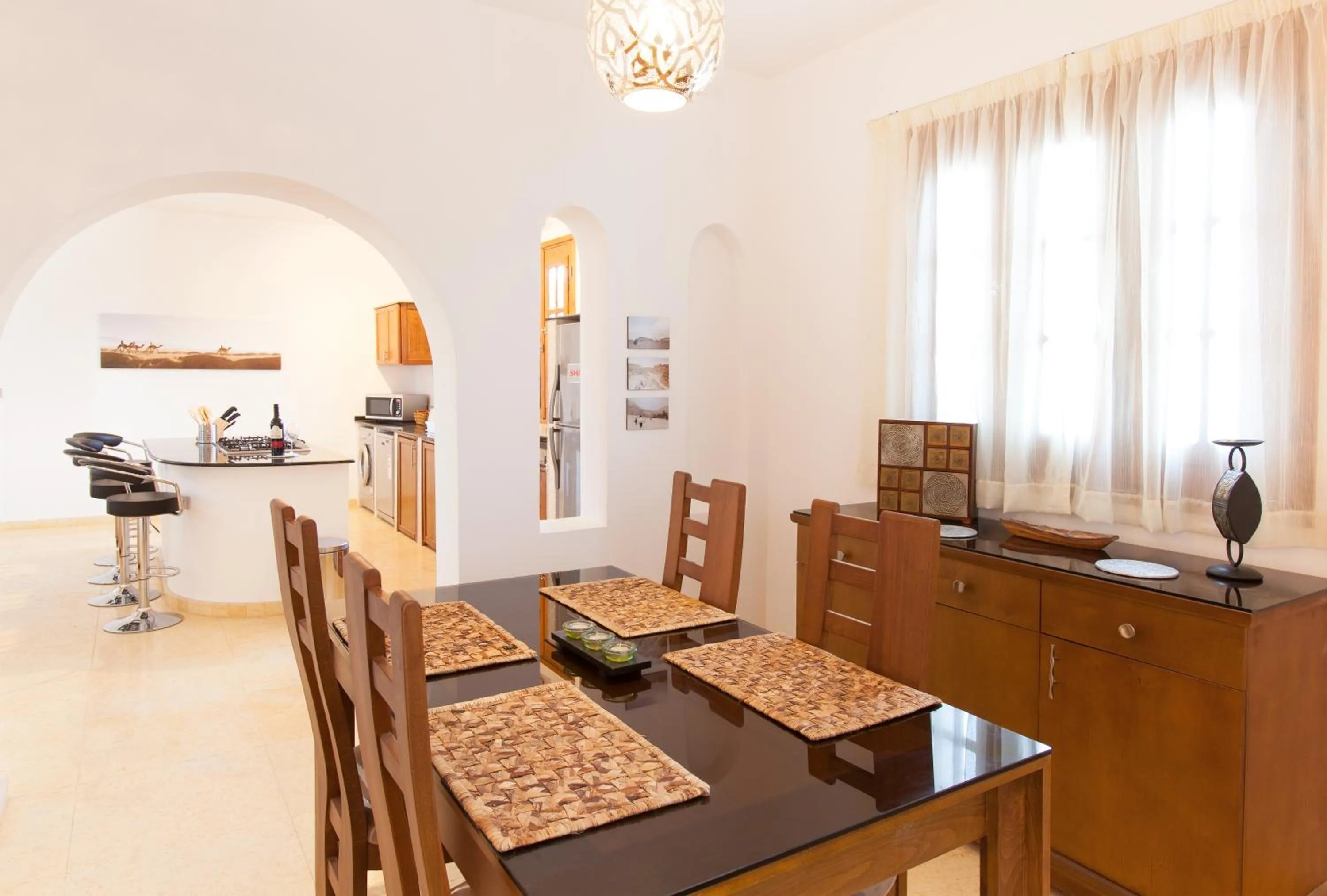 Kitchen or kitchenette in Red Rock Apartments