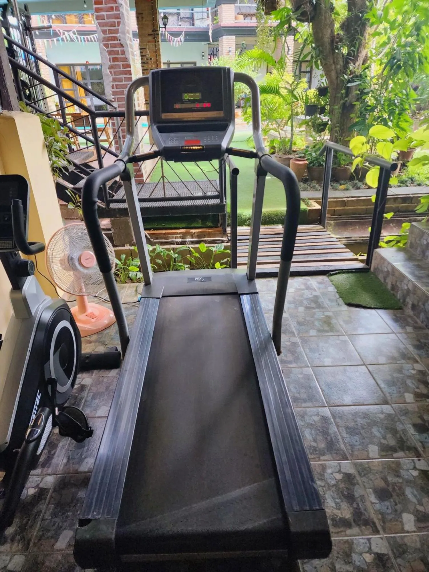 Fitness centre/facilities in Above The Sea Maesariang