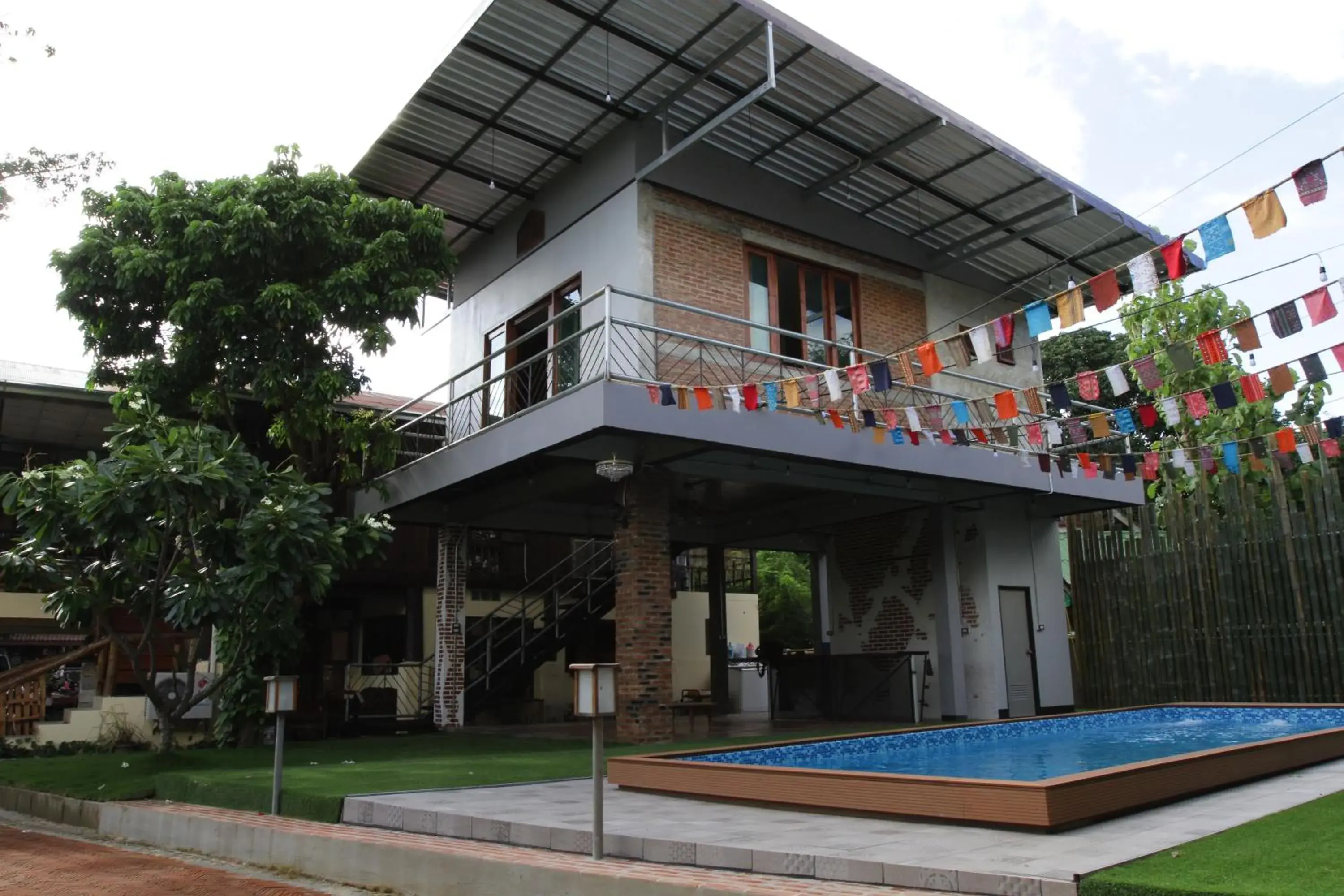 Property building in Above The Sea Maesariang Property building in Above The Sea Maesariang