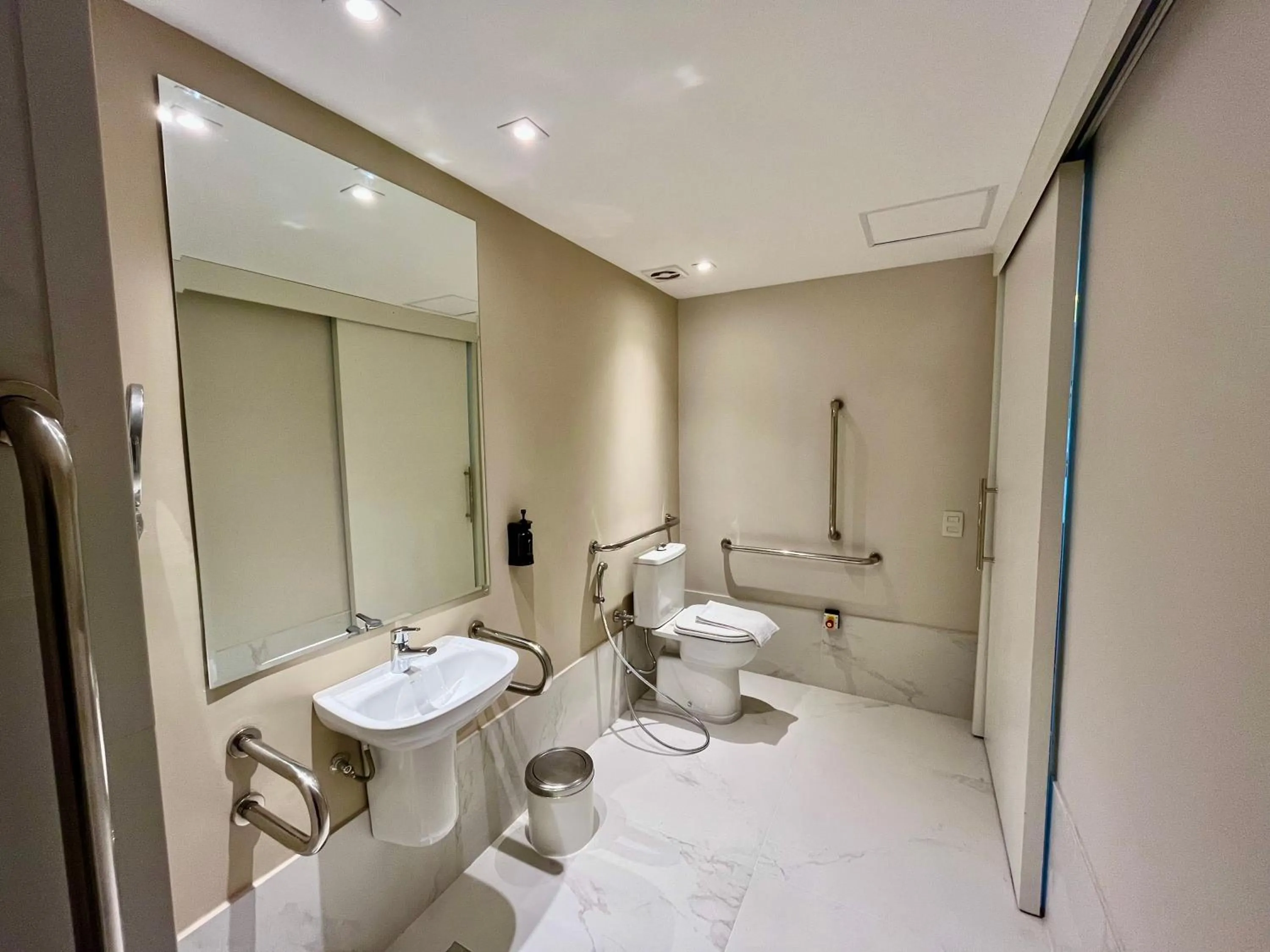 Bathroom in Pestana Rio Atlantica