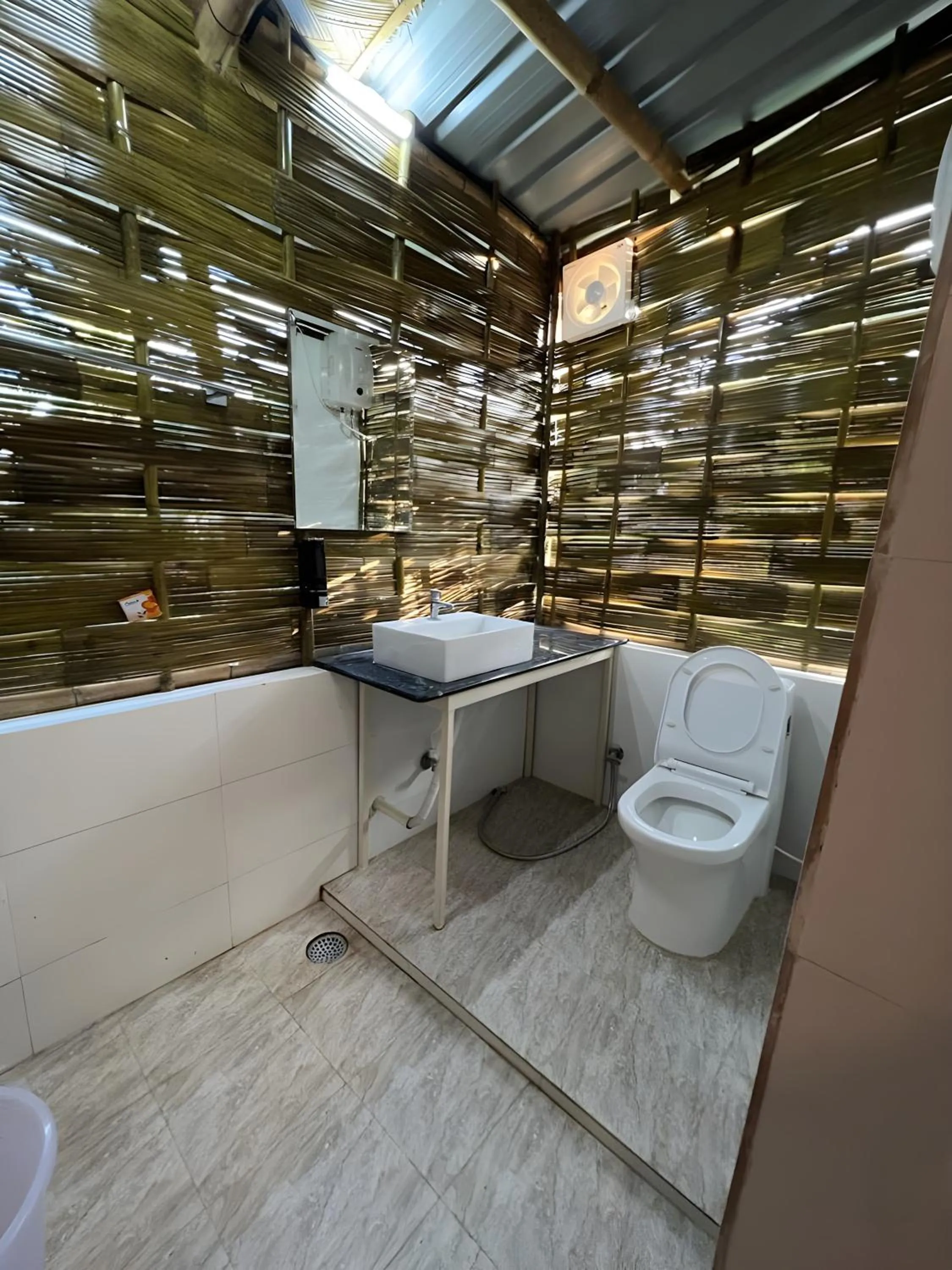 Shower in Jeet hostel and Stay Rooms