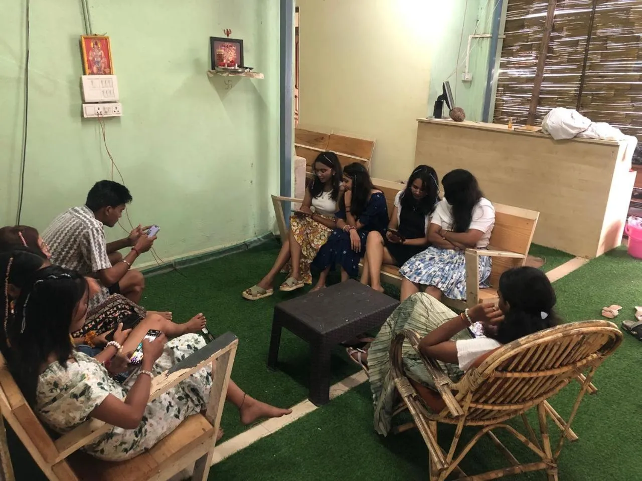 People in Jeet hostel and Stay Rooms