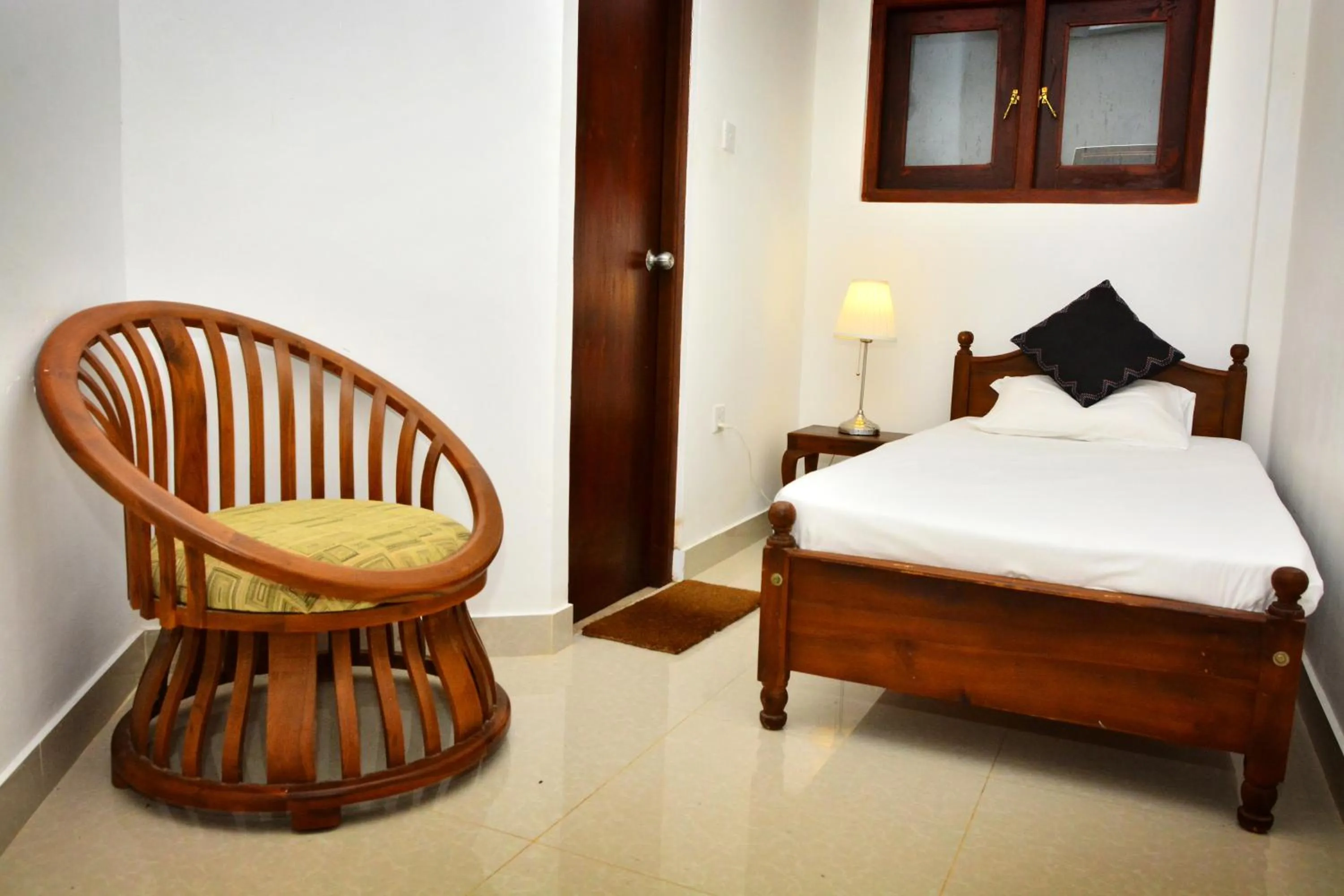 Photo of the whole room, Bed in Lucas