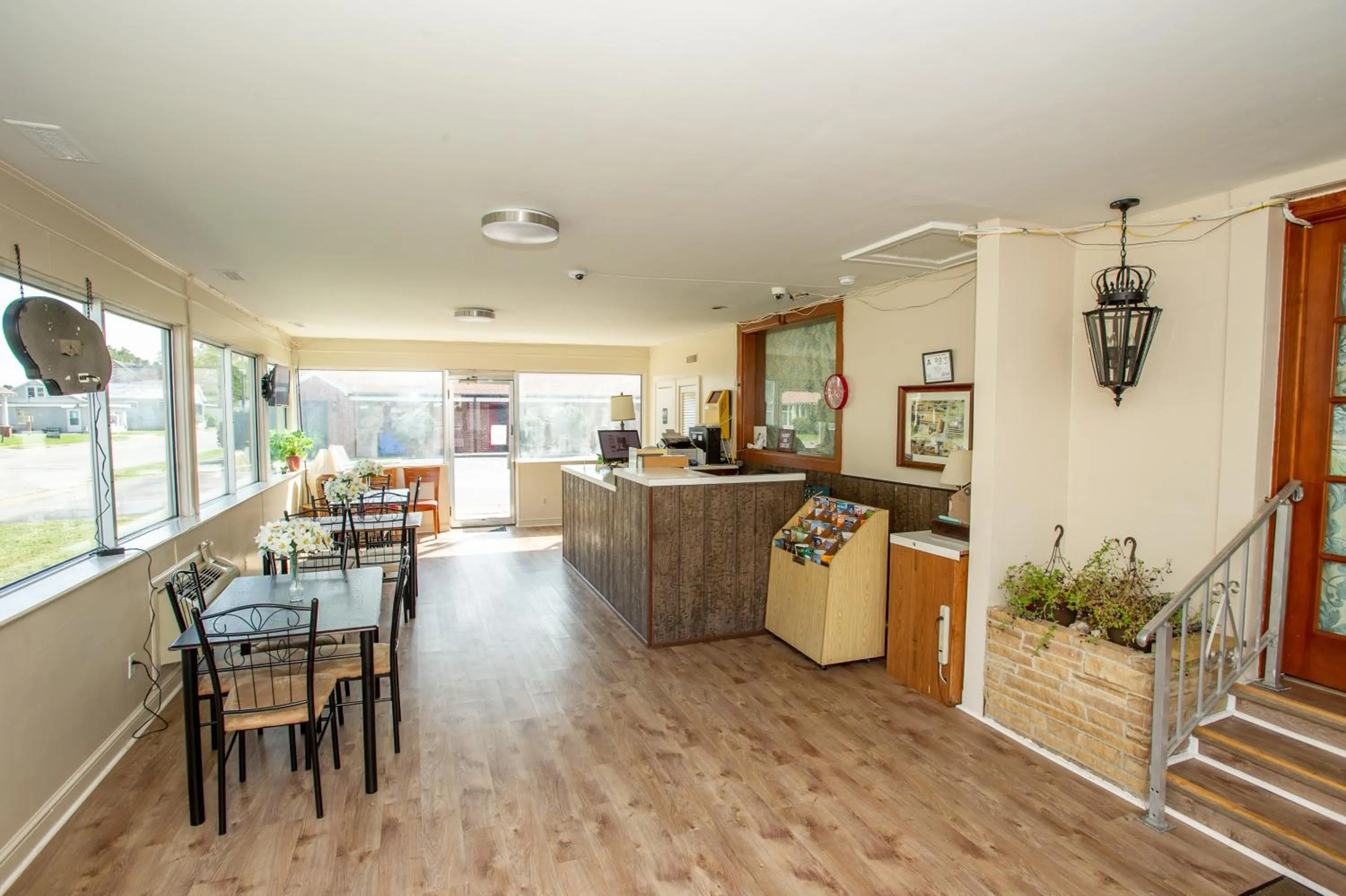 Breakfast in Coach House Inn