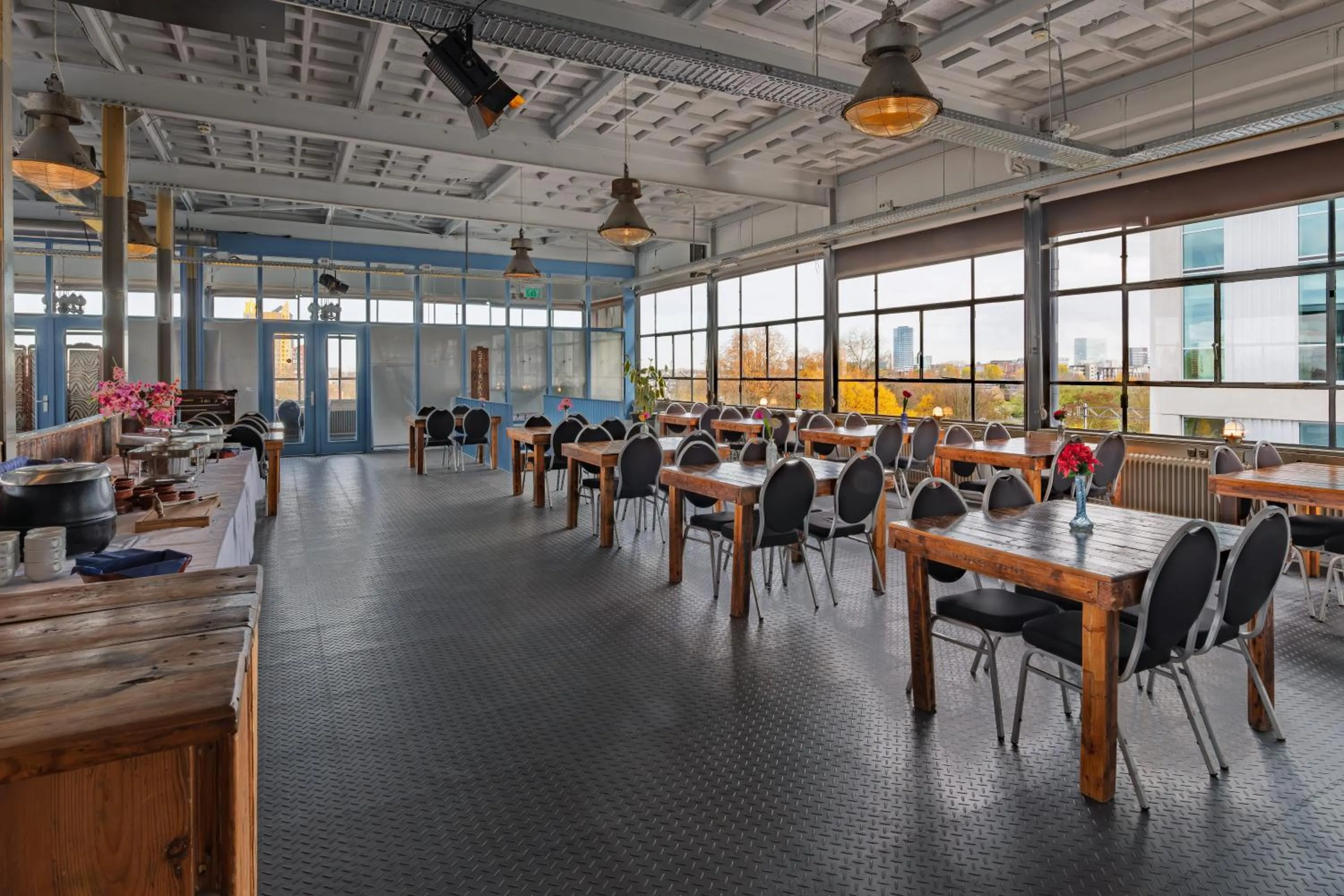 Meeting/conference room in Stayokay Hostel Eindhoven