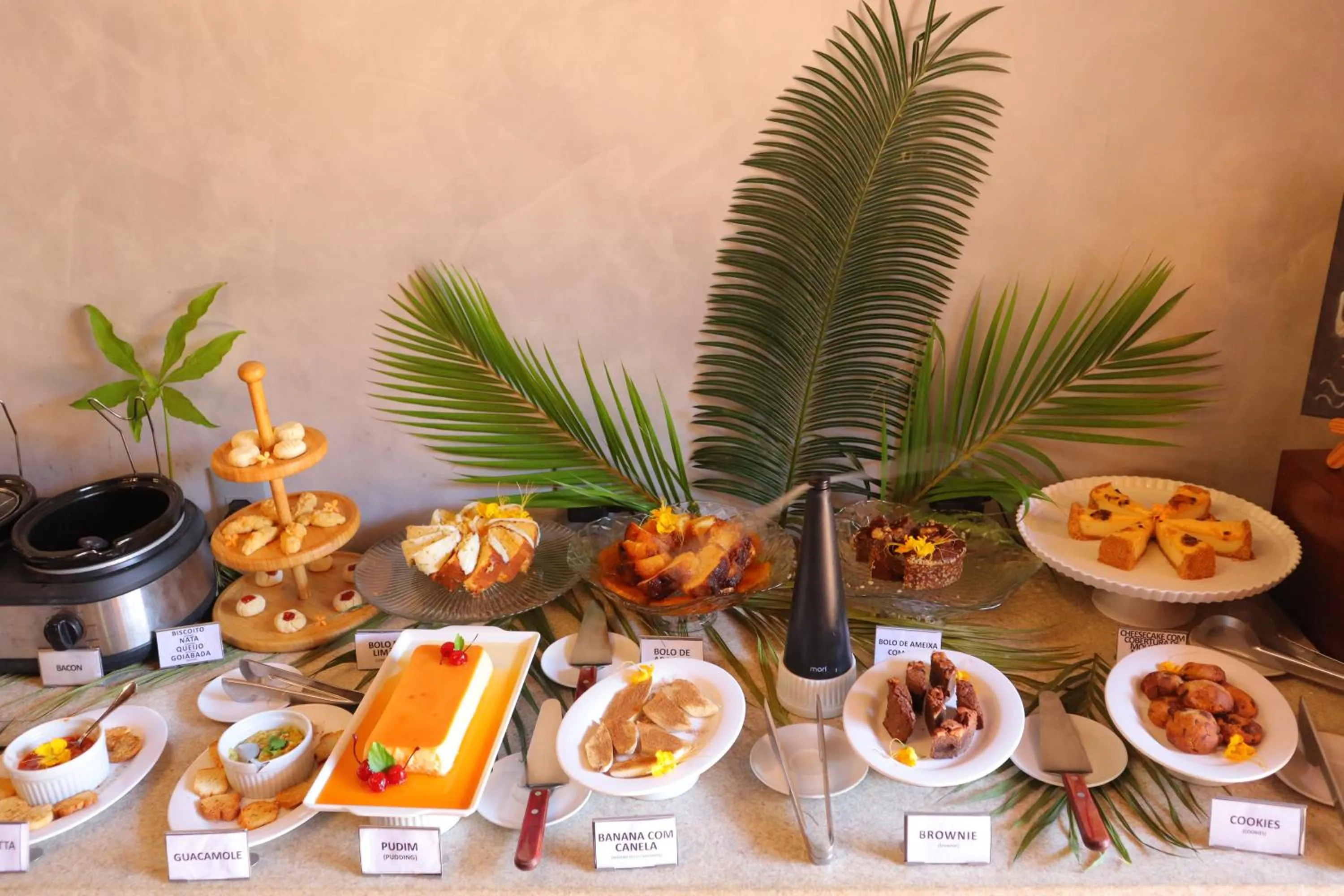 Breakfast in Bupitanga Hotel