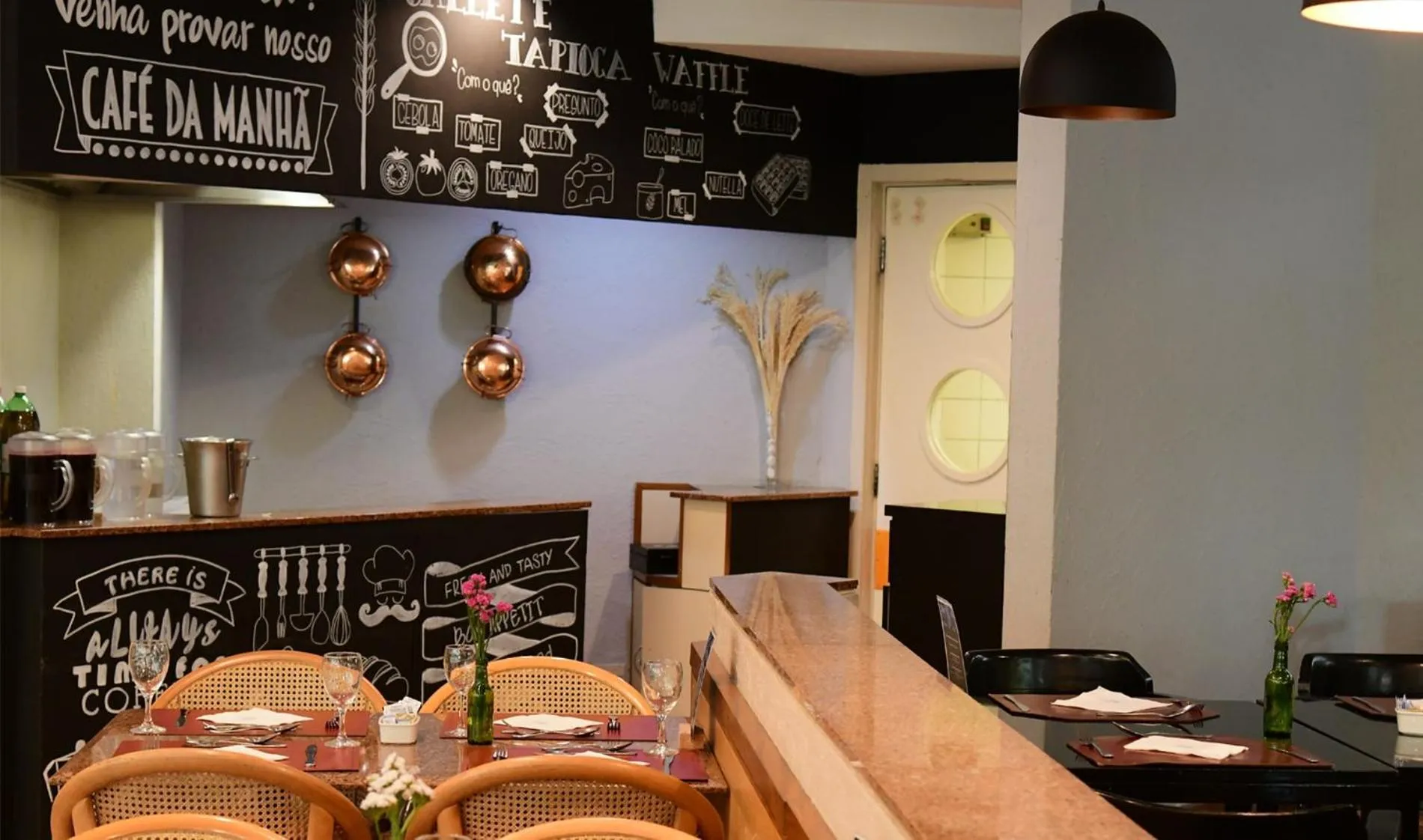 Restaurant/places to eat in Pestana São Paulo