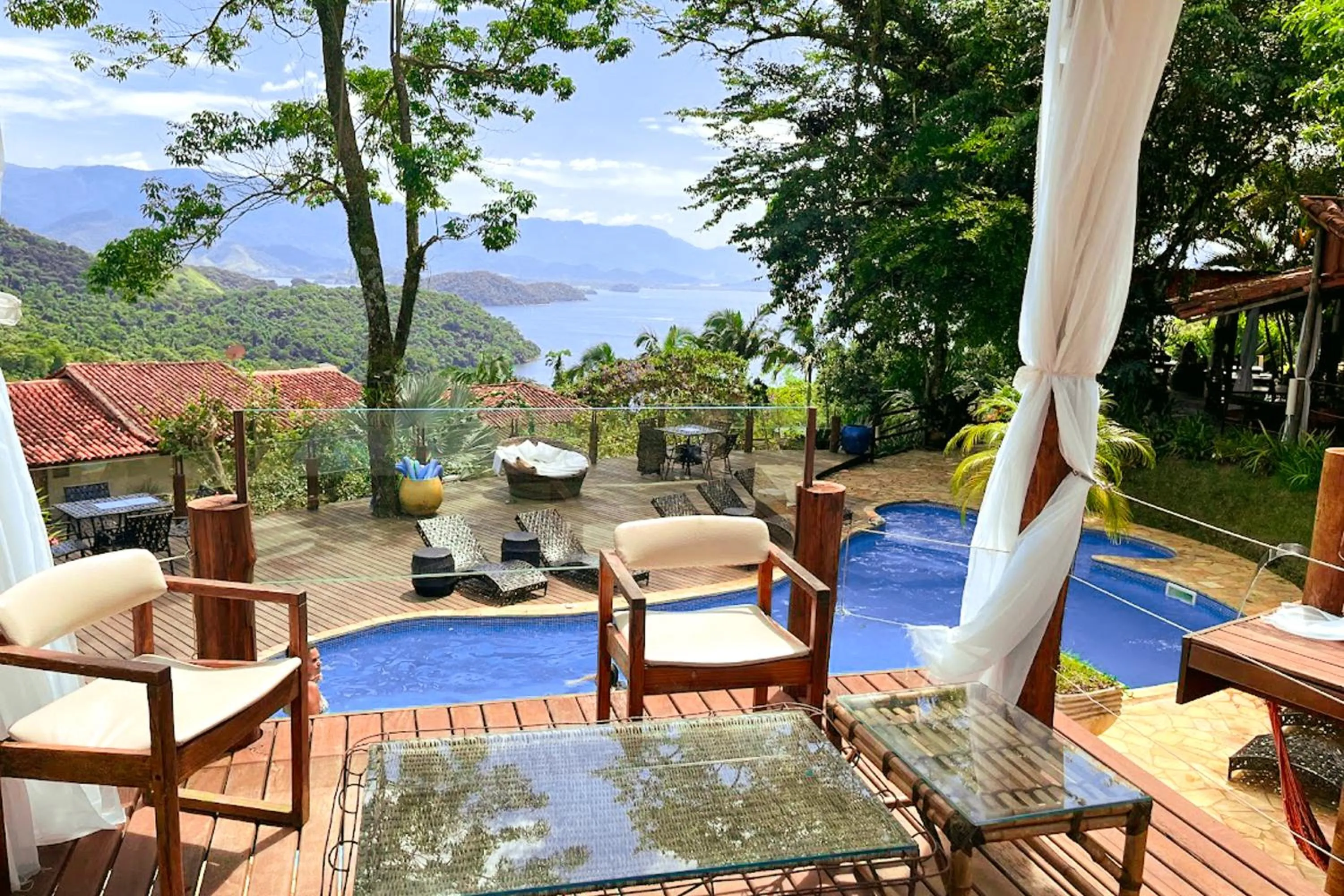 Pool view in Pousada Sonho Real