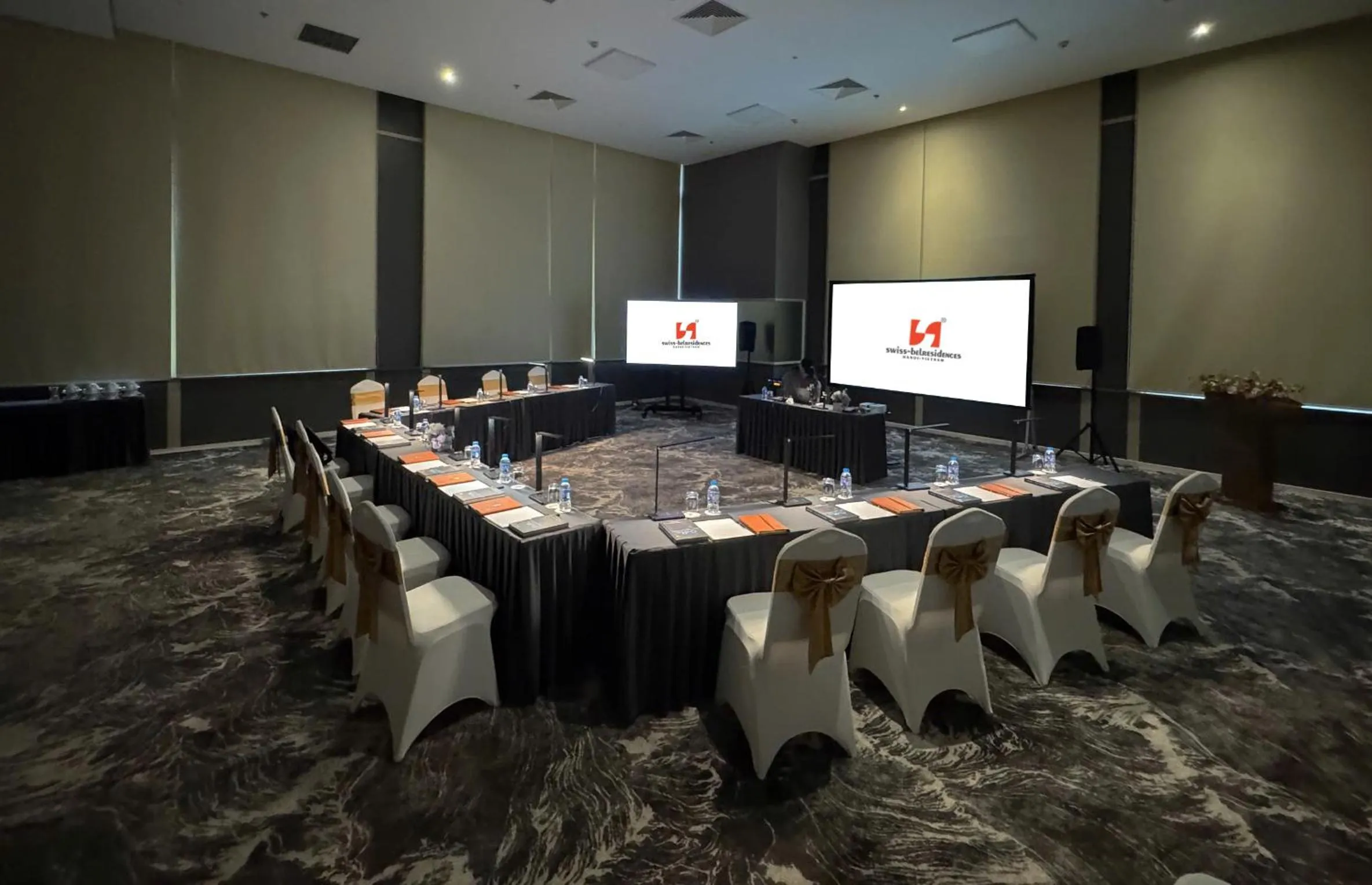 Meeting/conference room in Epic Tower Swiss-Belresidences Hanoi