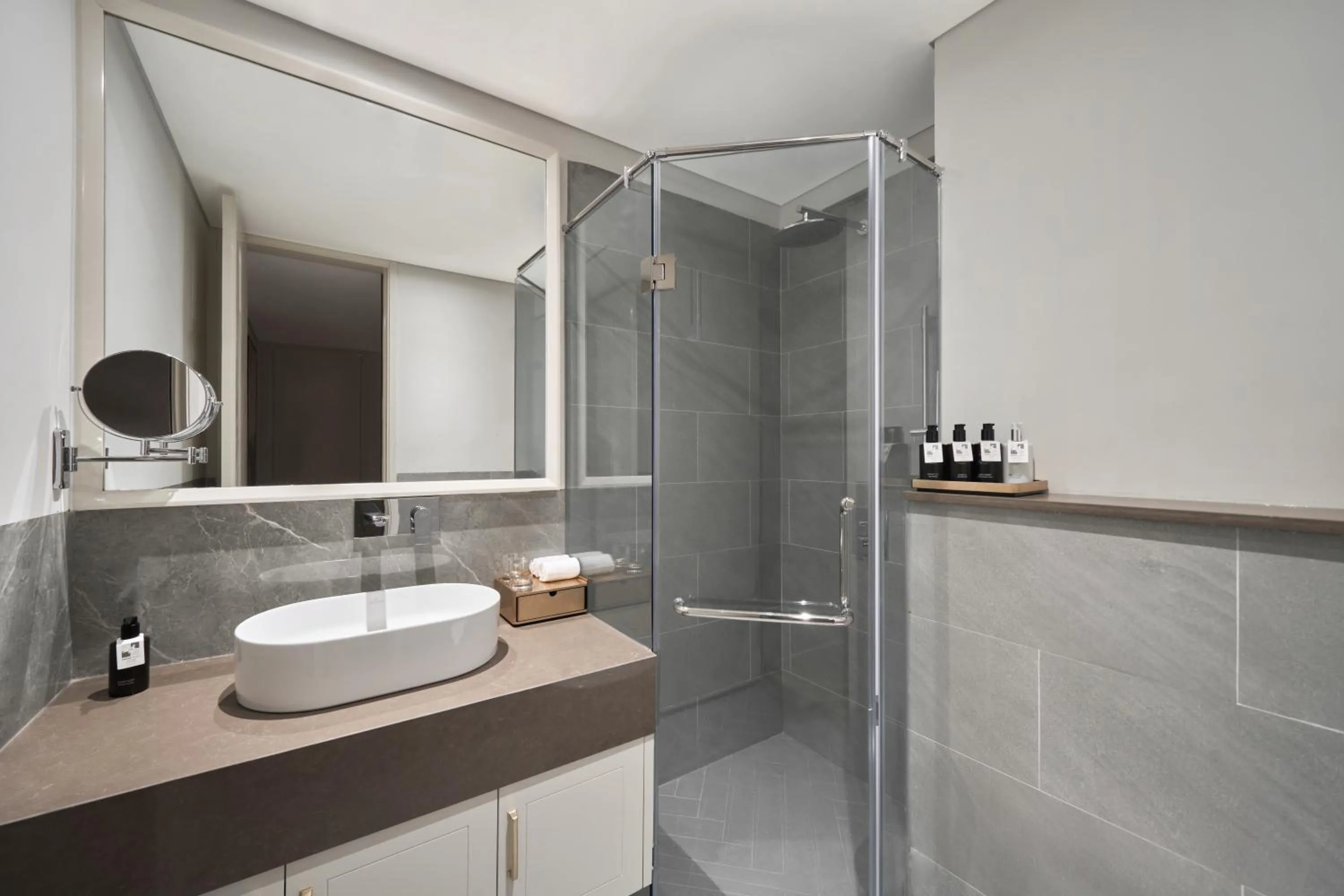 Shower in Epic Tower Swiss-Belresidences Hanoi