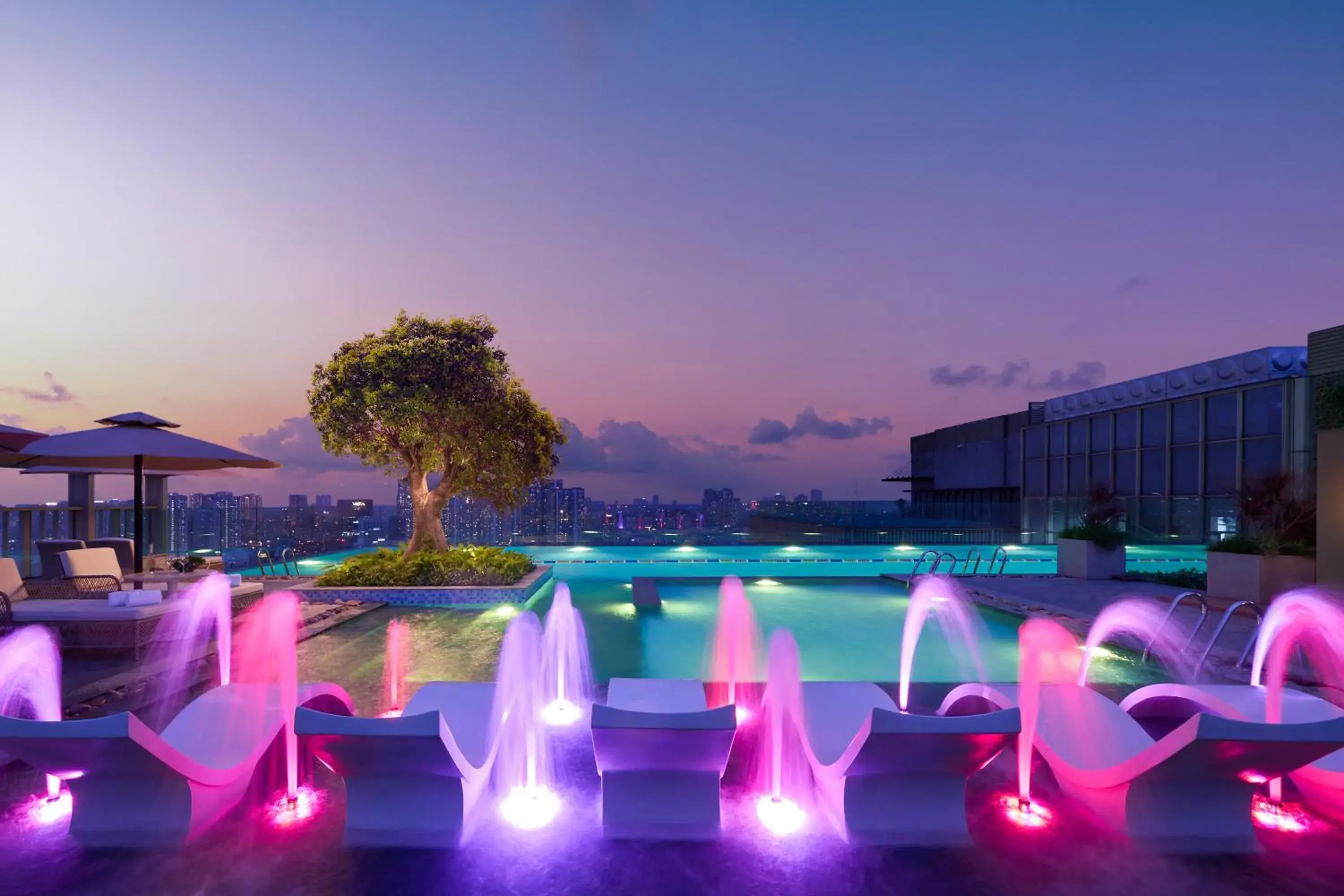 Swimming pool in Epic Tower Swiss-Belresidences Hanoi Swimming pool in Epic Tower Swiss-Belresidences Hanoi