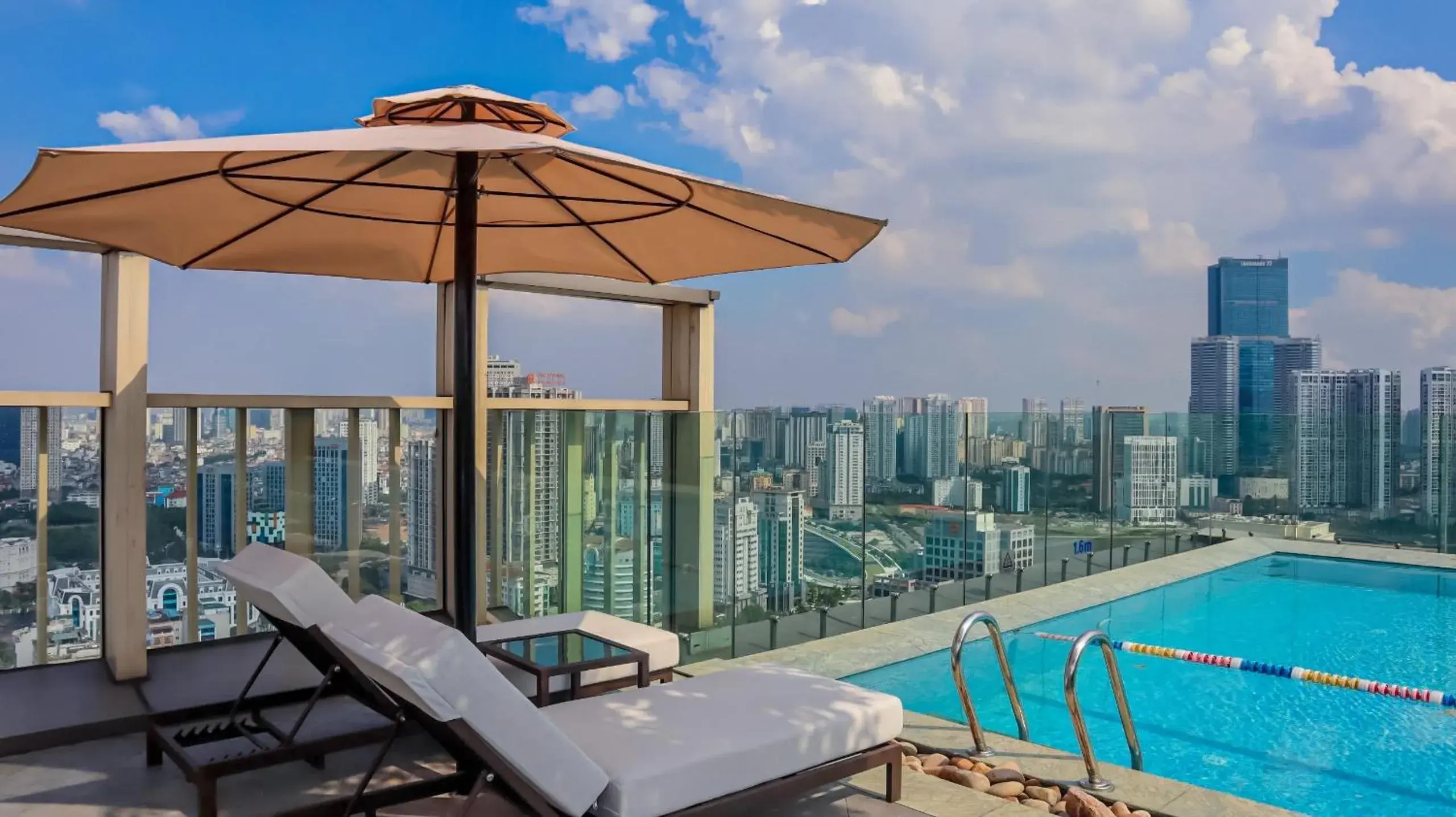 Pool view in Epic Tower Swiss-Belresidences Hanoi Pool view in Epic Tower Swiss-Belresidences Hanoi