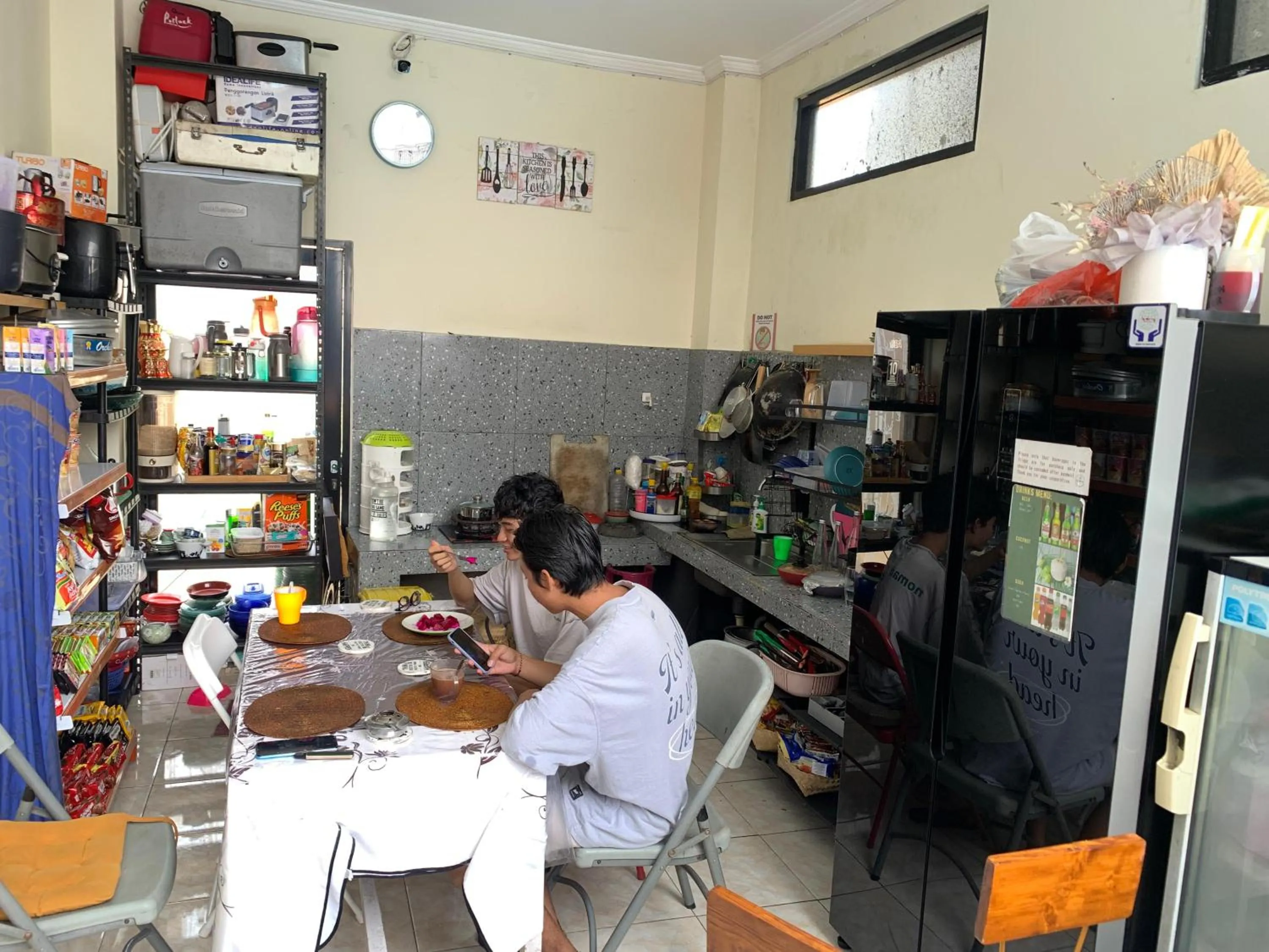 Kitchen or kitchenette in Ceria House Ungasan Uluwatu