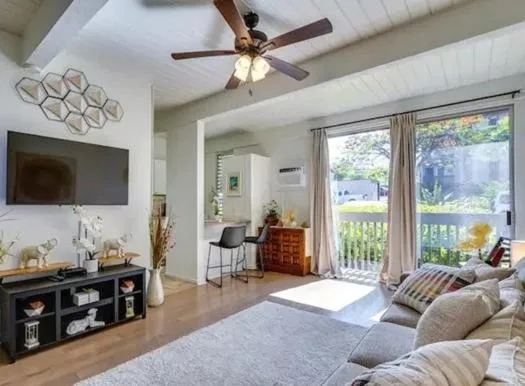 One-Bedroom Apartment in Kona Mansions