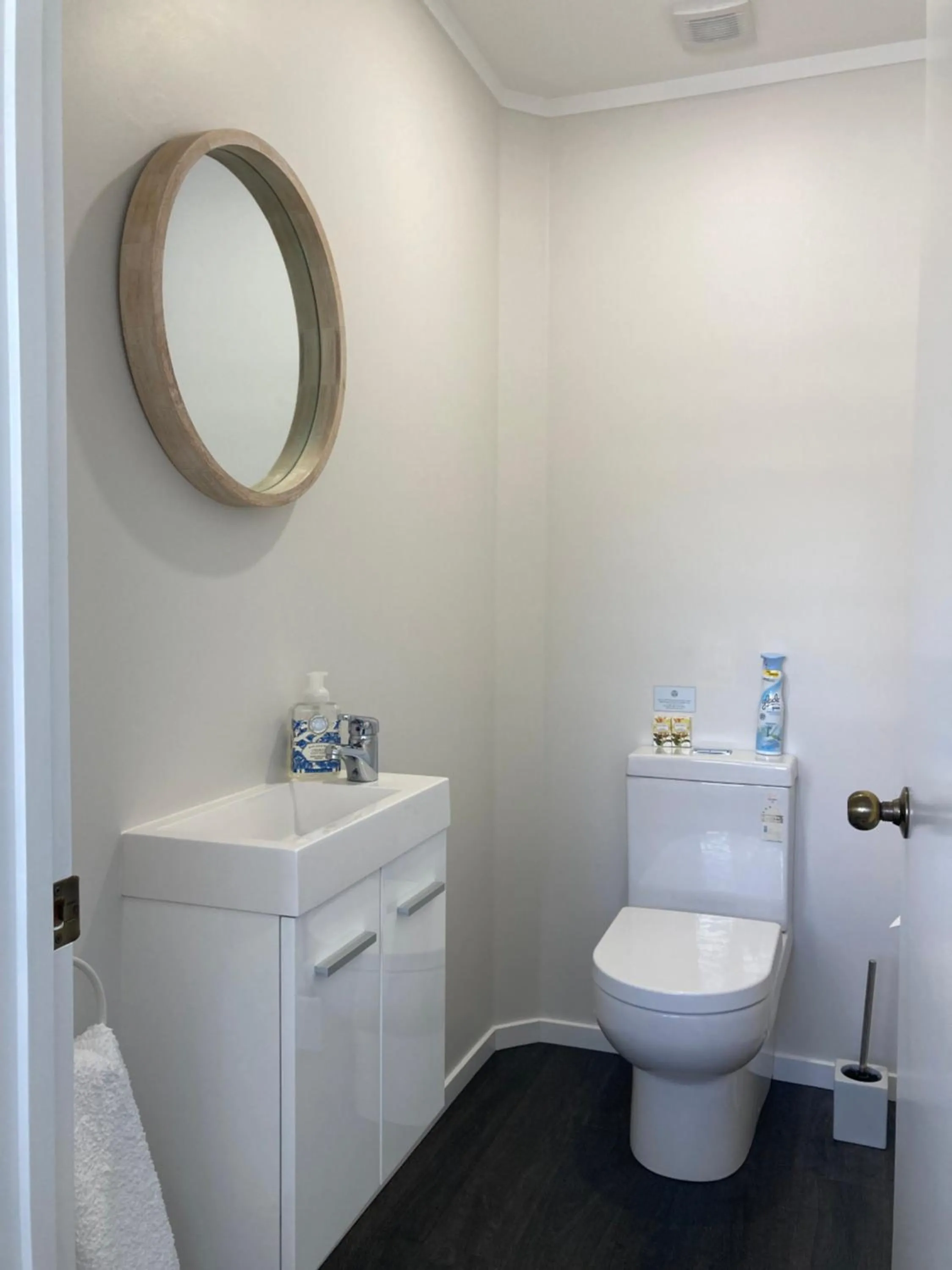 Bathroom in Hahei Bed and Breakfast