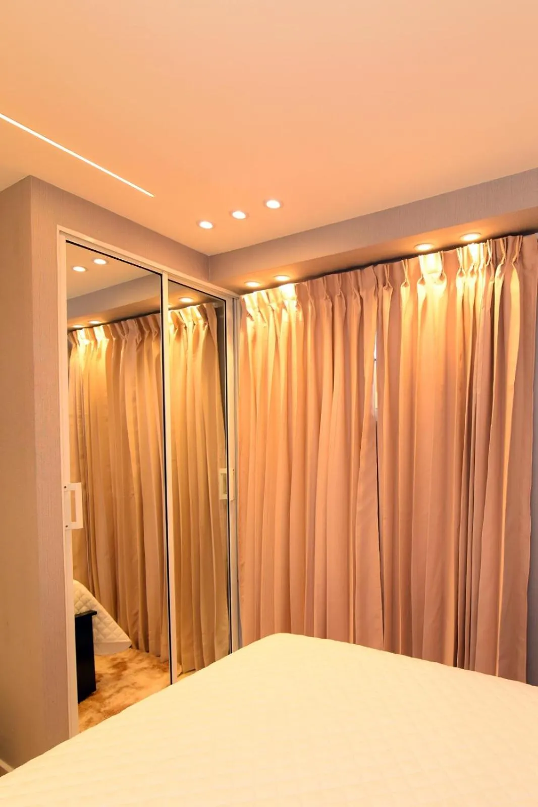 Photo of the whole room, Bed in Solmi Rooms