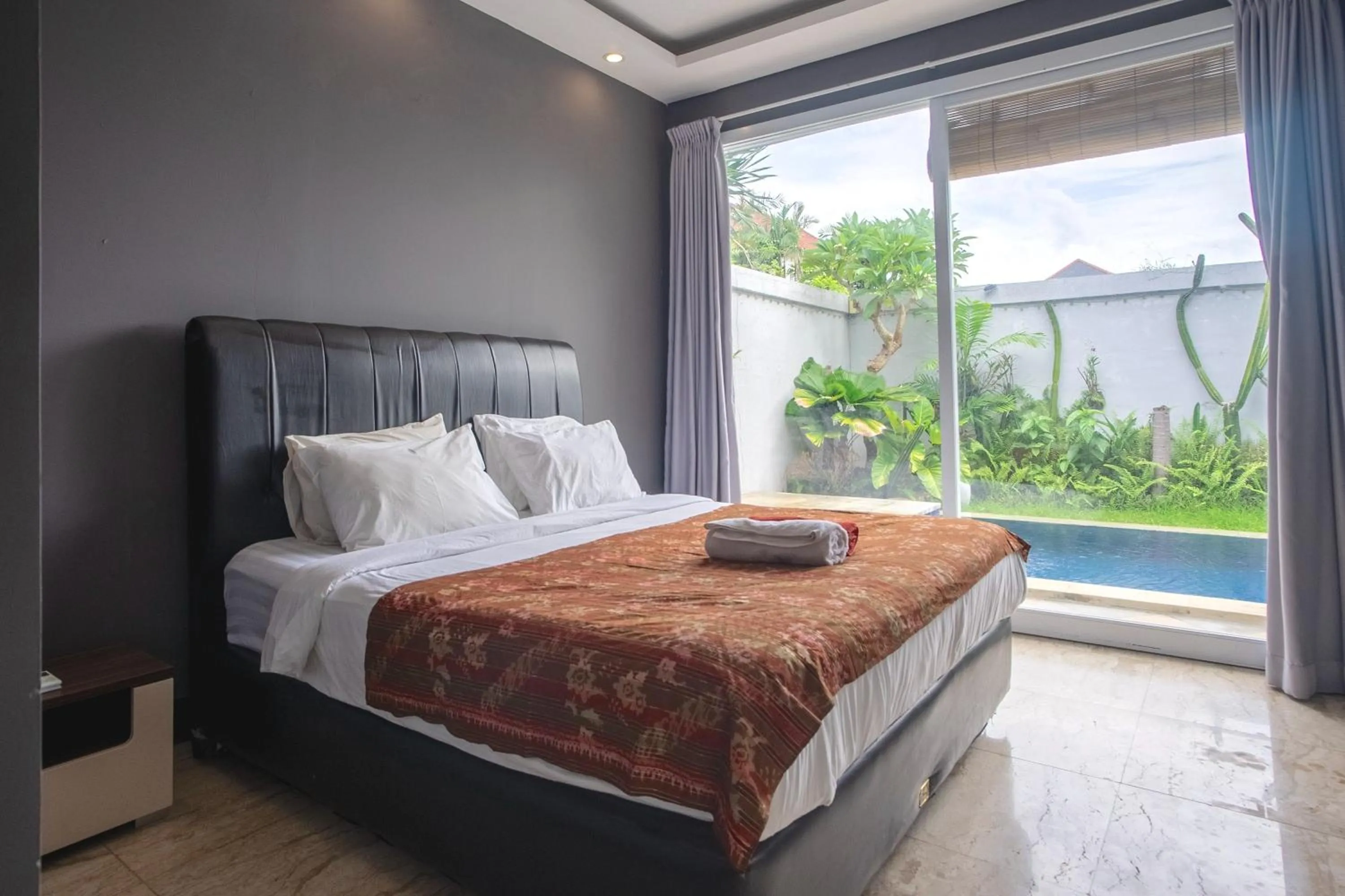 Bed in Villa Blue Margarita Canggu