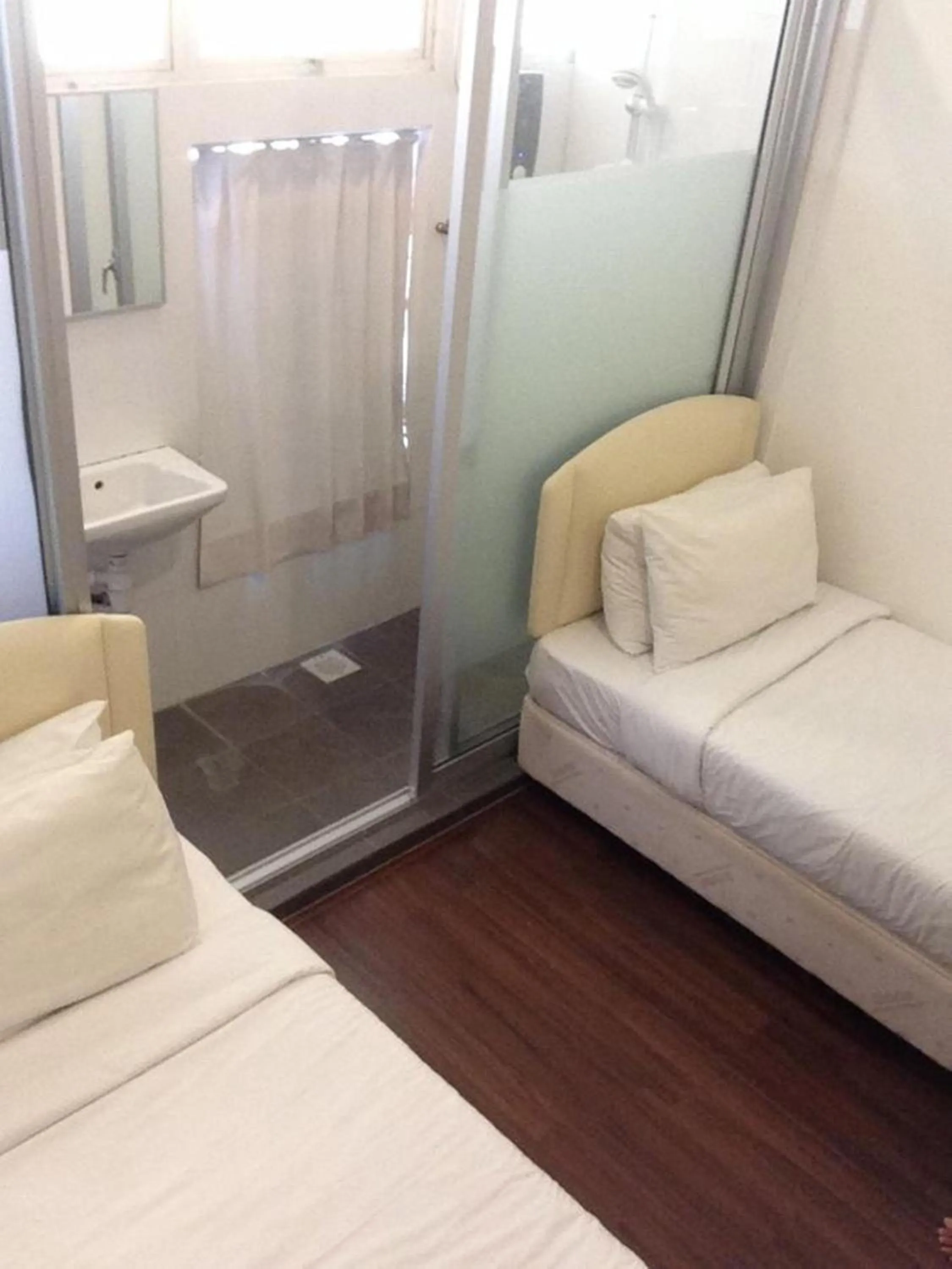 Bedroom, Bed in Woodpecker Lodge, Kuching