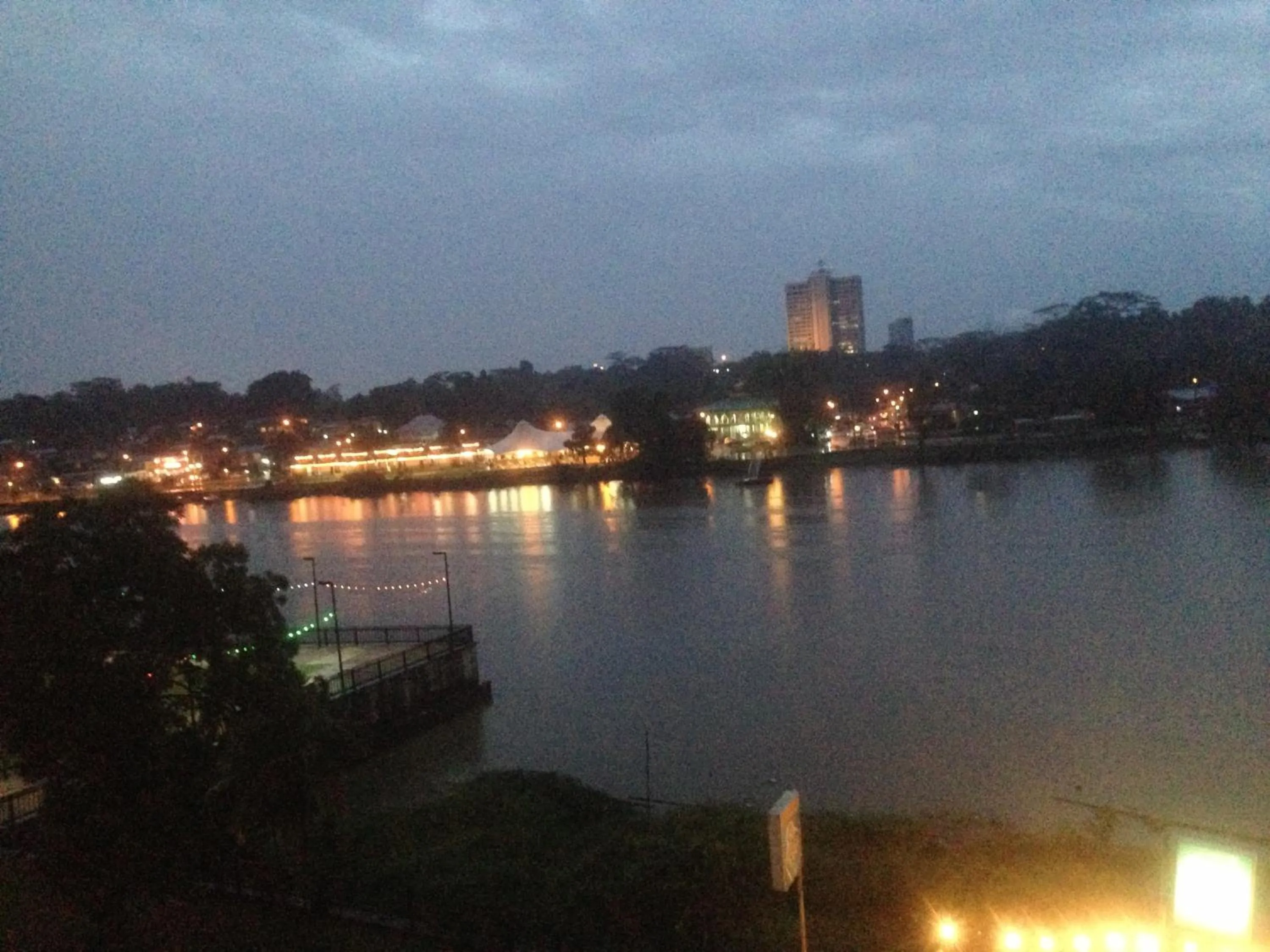 Night in Woodpecker Lodge, Kuching