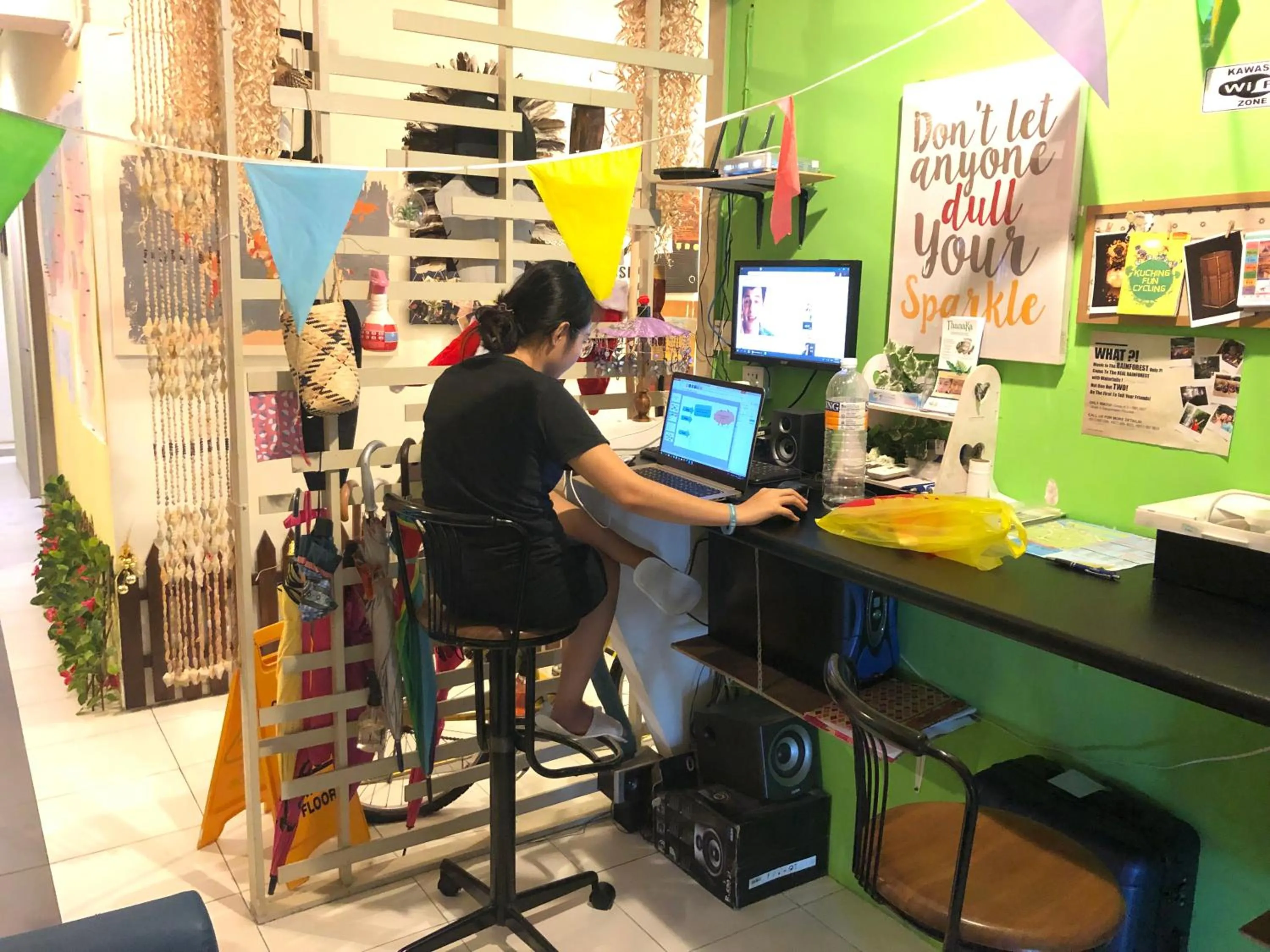 Communal lounge/ TV room in Woodpecker Lodge, Kuching