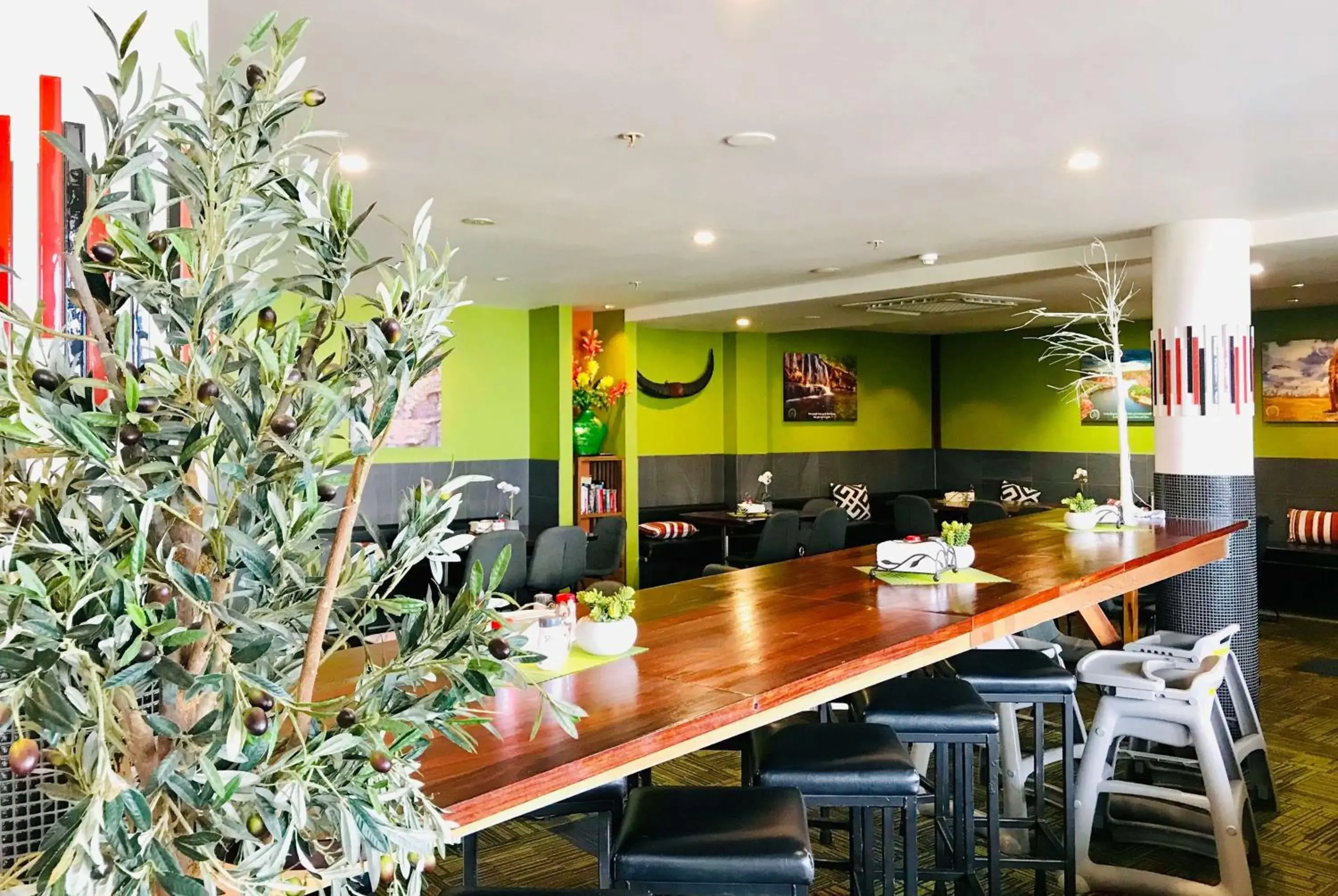 Restaurant/places to eat in Ramada Suites by Wyndham Zen Quarter Darwin Restaurant/places to eat in Ramada Suites by Wyndham Zen Quarter Darwin
