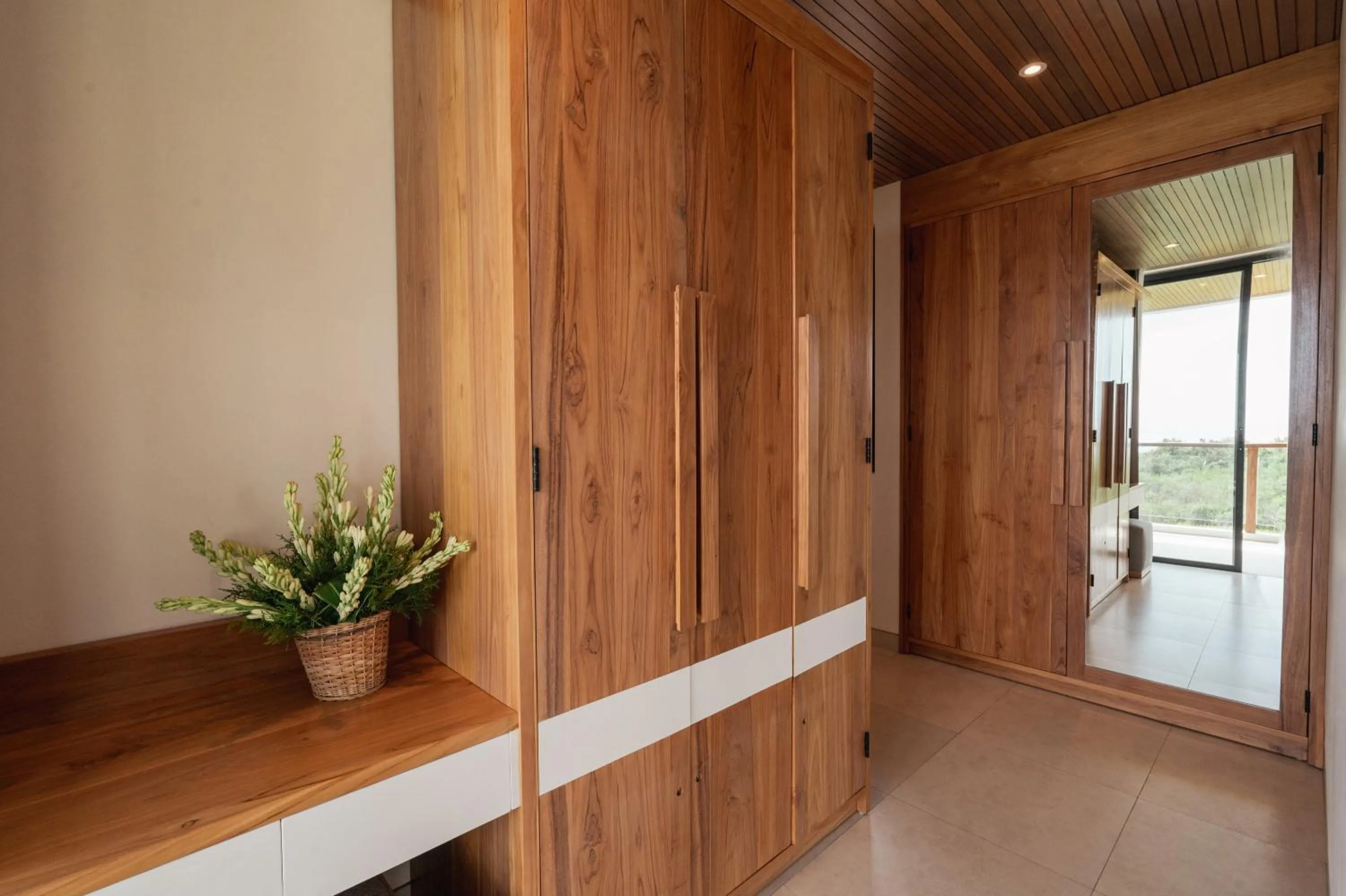 wardrobe in Villa Avocagolf Uluwatu by Nakula