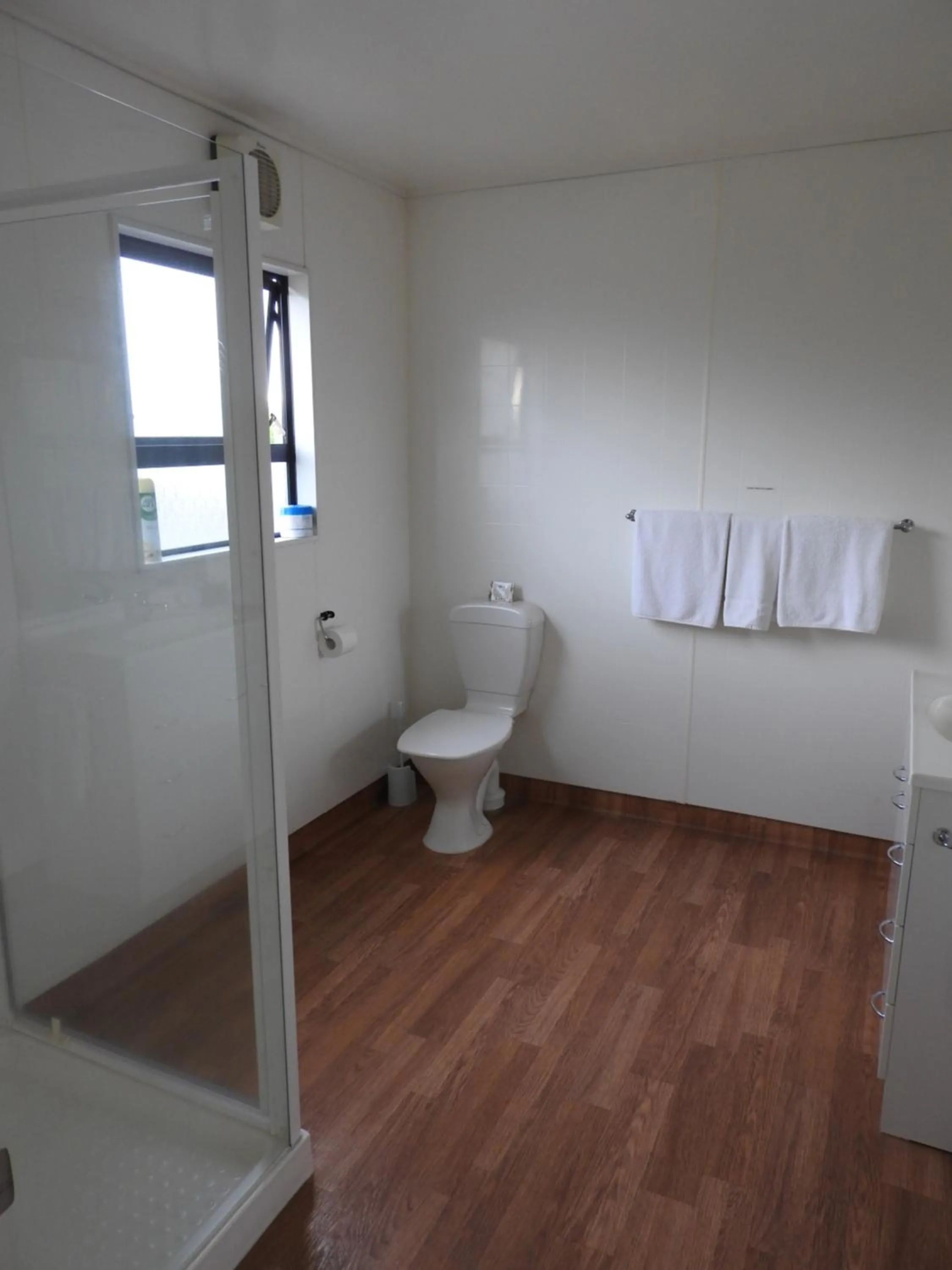 Bathroom in A'Abode Motor Lodge