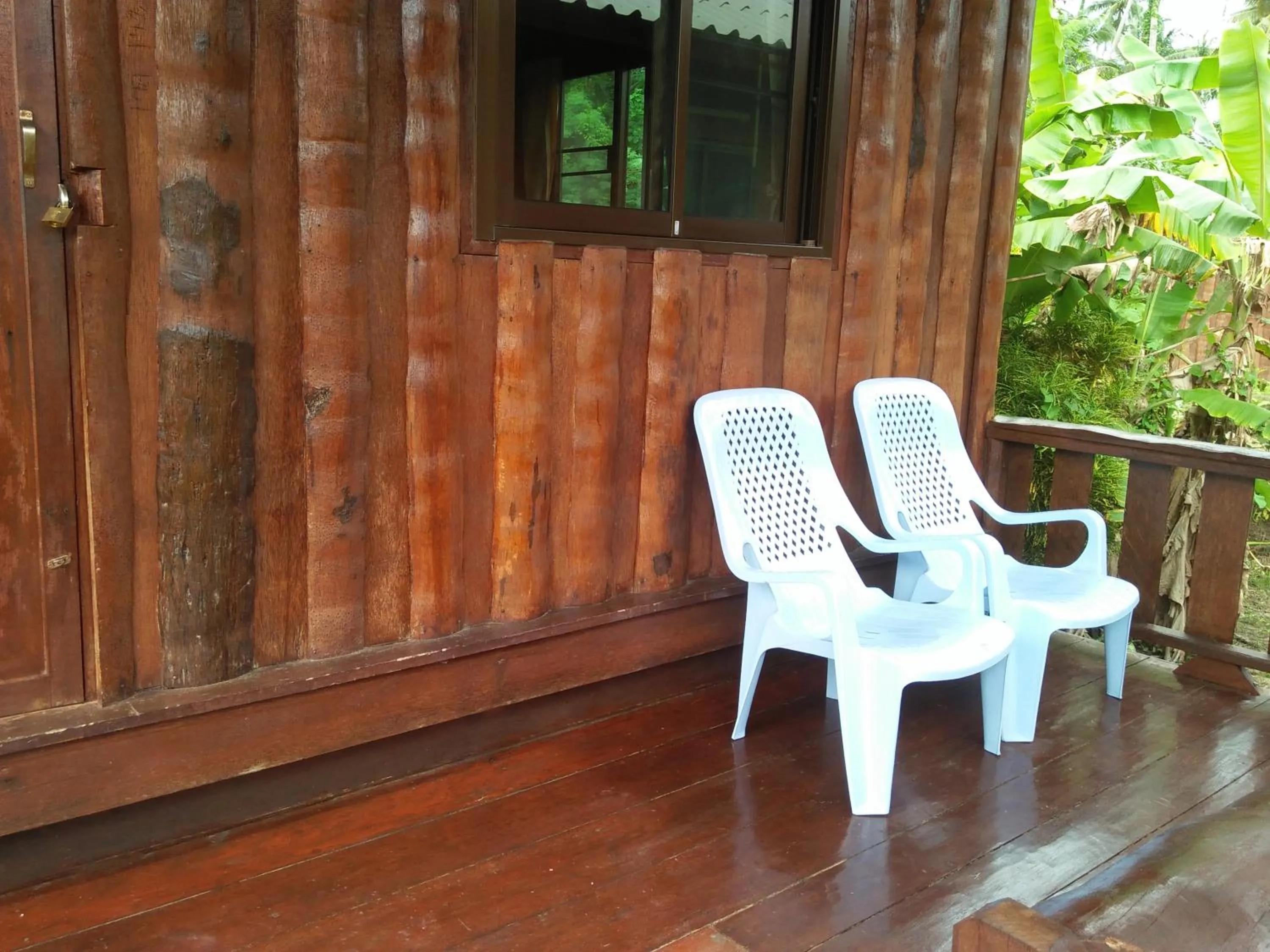 Patio in Happy Days Resort