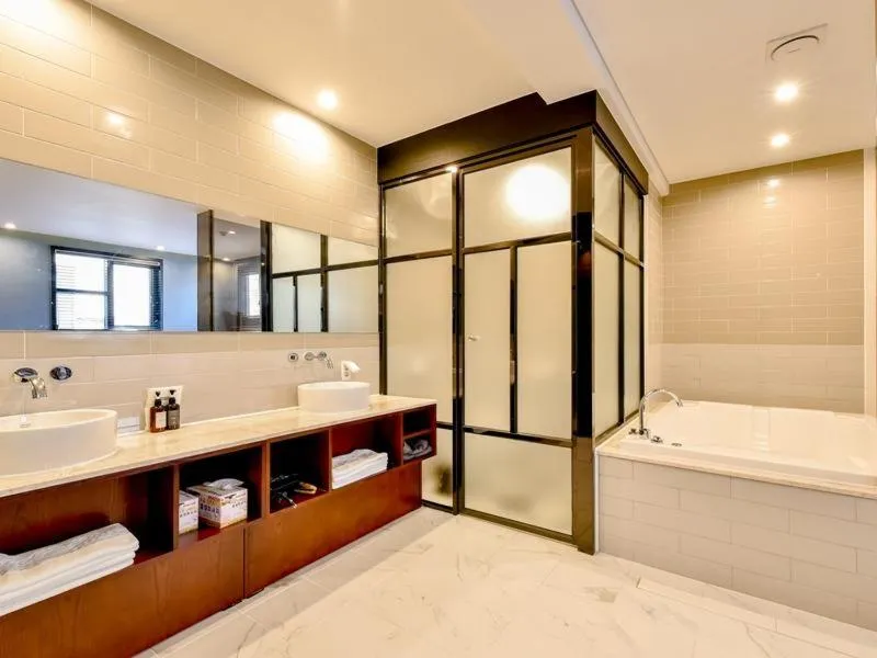 Bed in Brown Dot Yangjeong