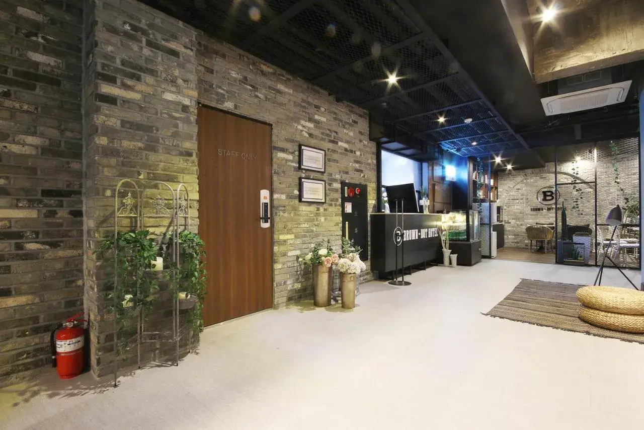 Brown Dot Yangjeong Brown Dot Yangjeong