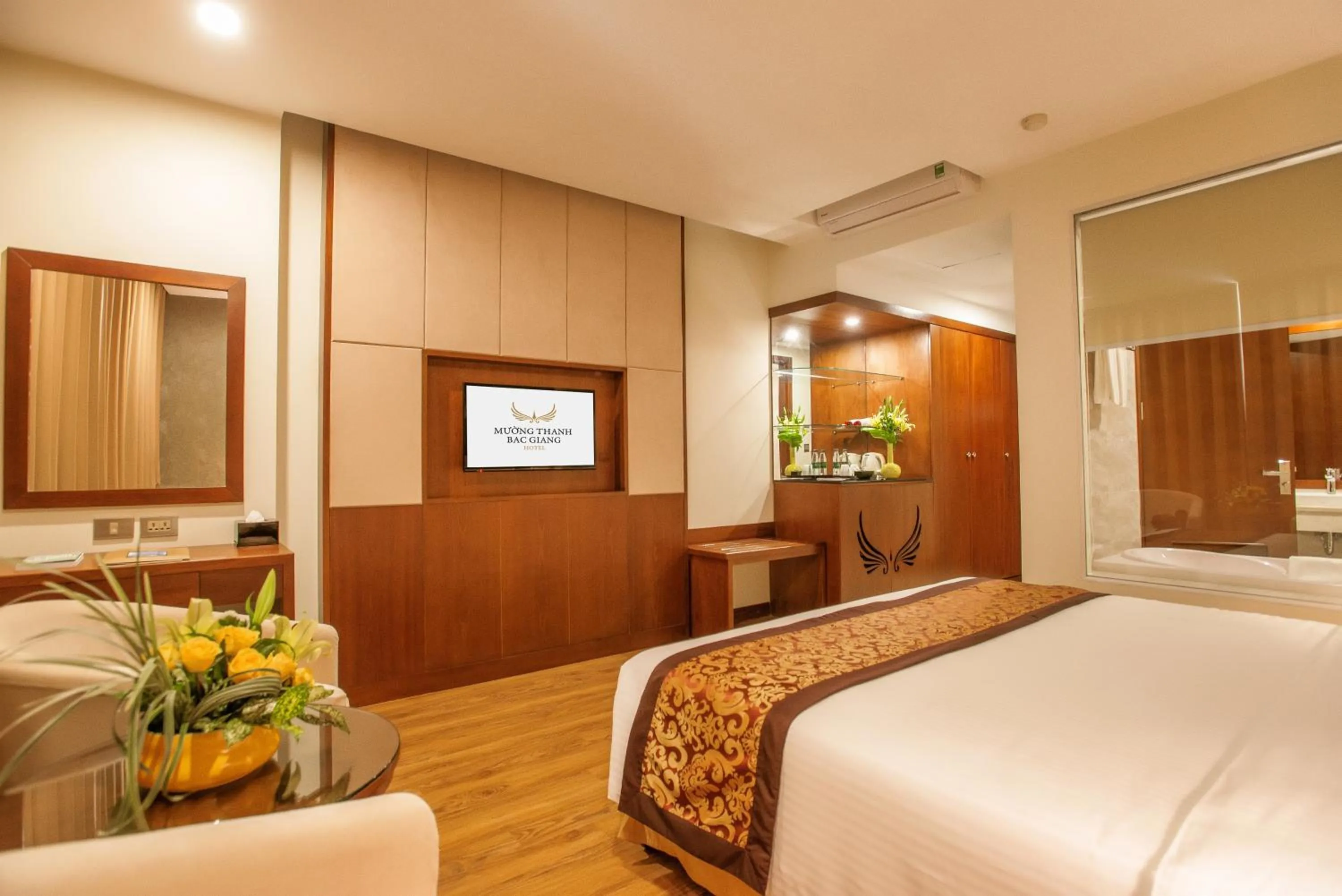 Bedroom, Bed in Muong Thanh Grand Bac Giang Hotel