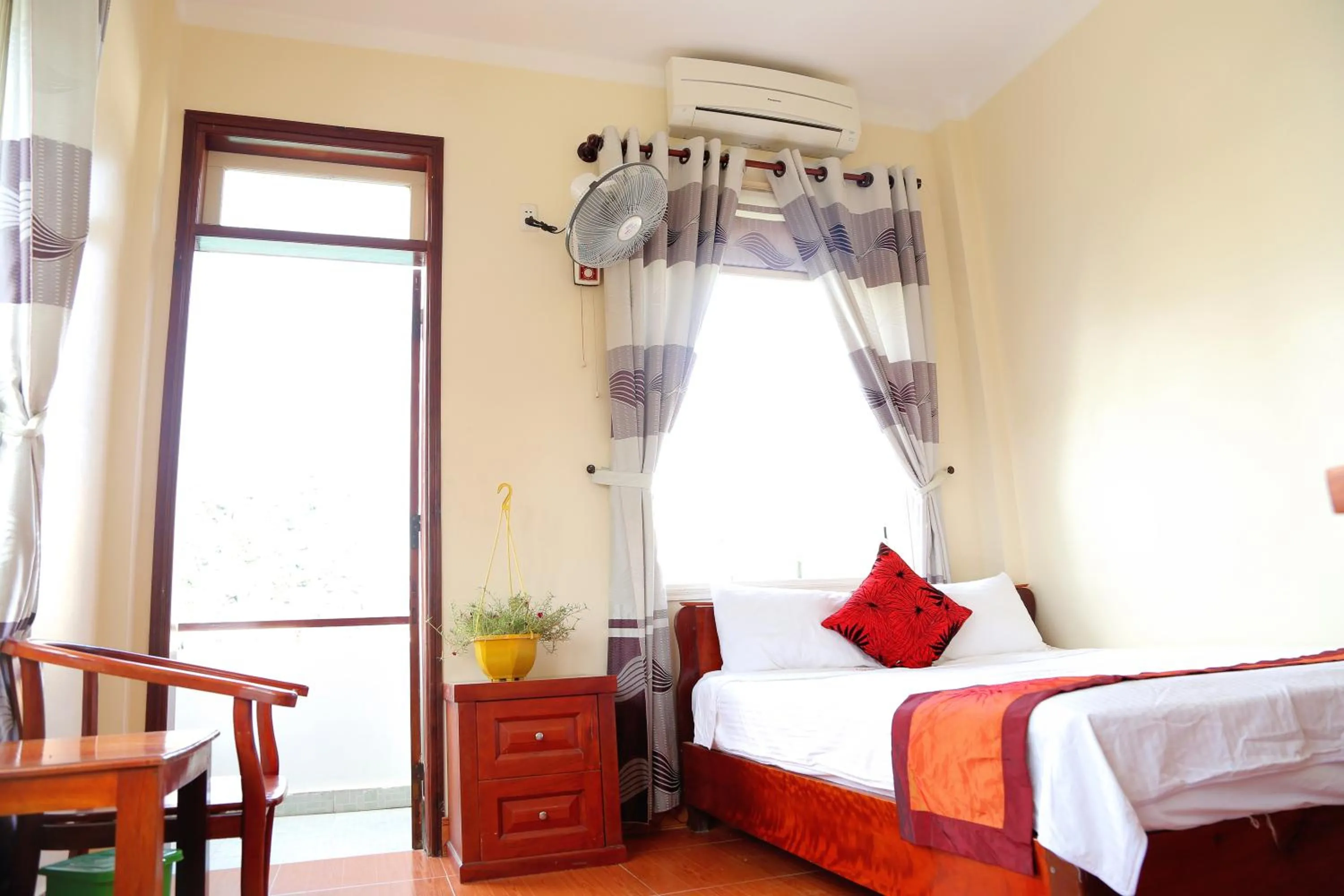 Bed in Thien Thanh Hotel