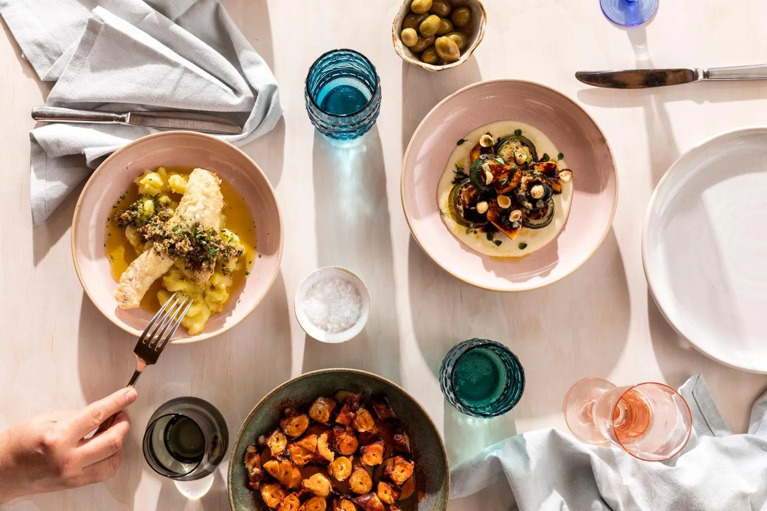 Restaurant/places to eat in Drift House