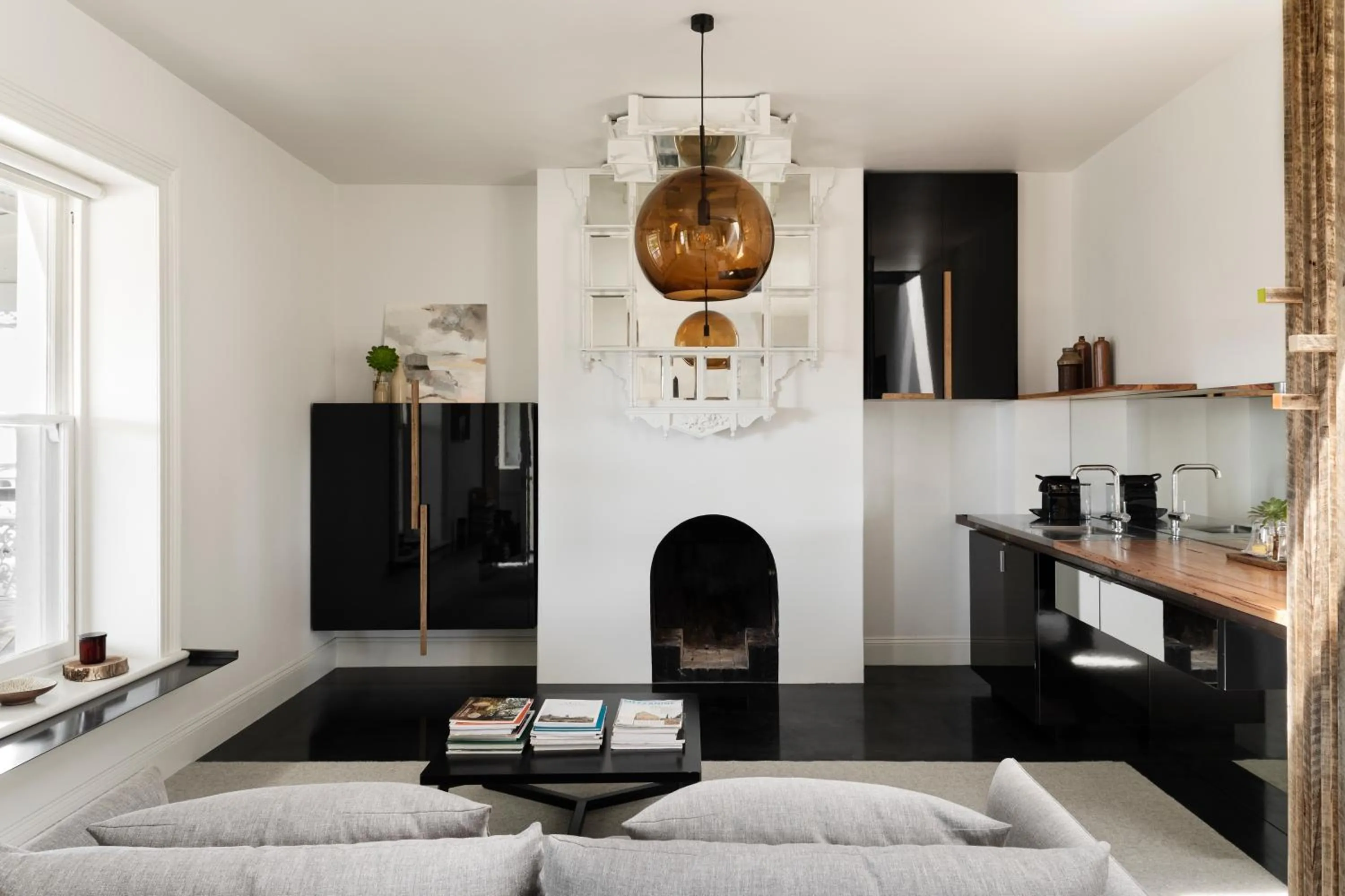 Living room, Bed in Drift House