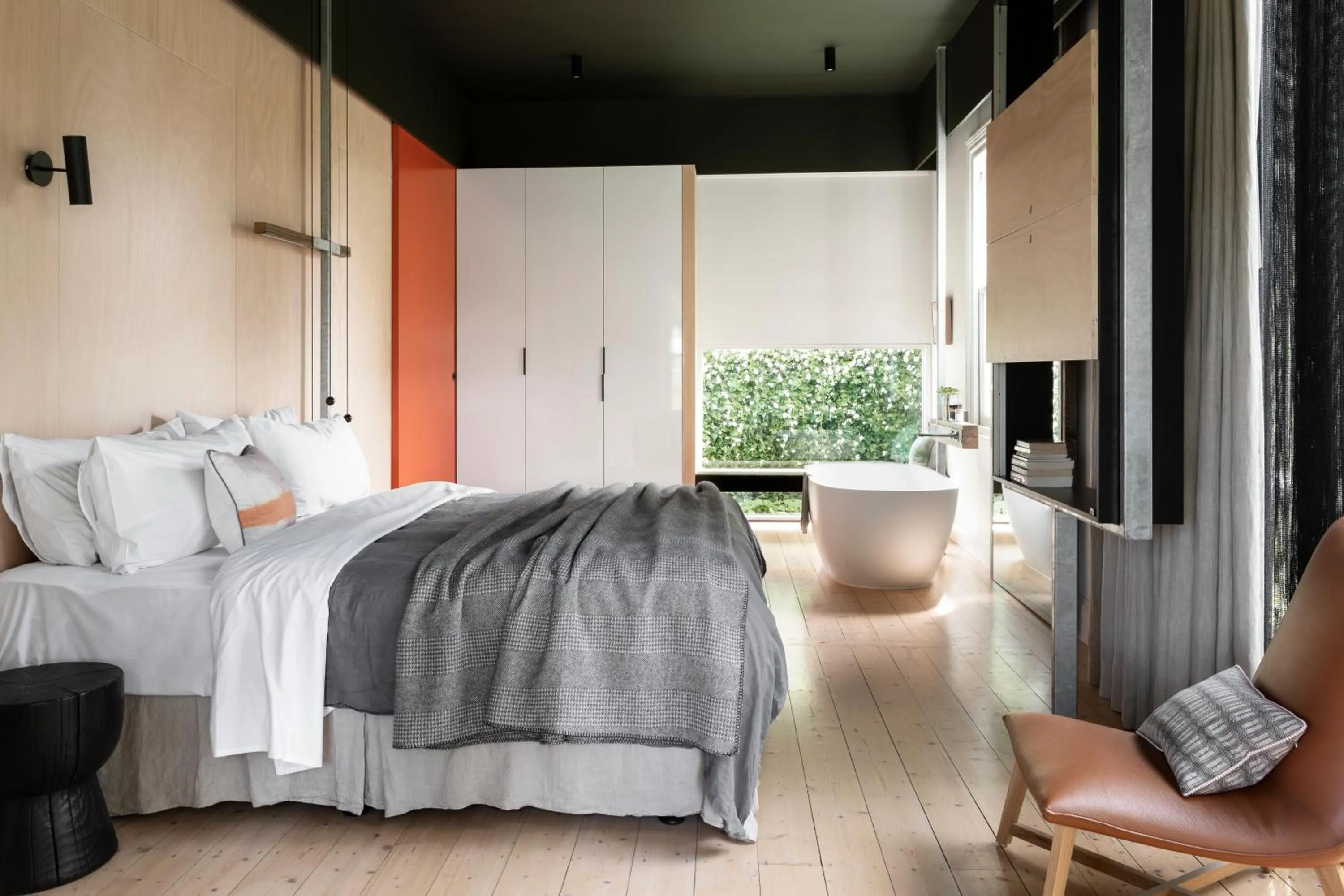 Bedroom, Bed in Drift House