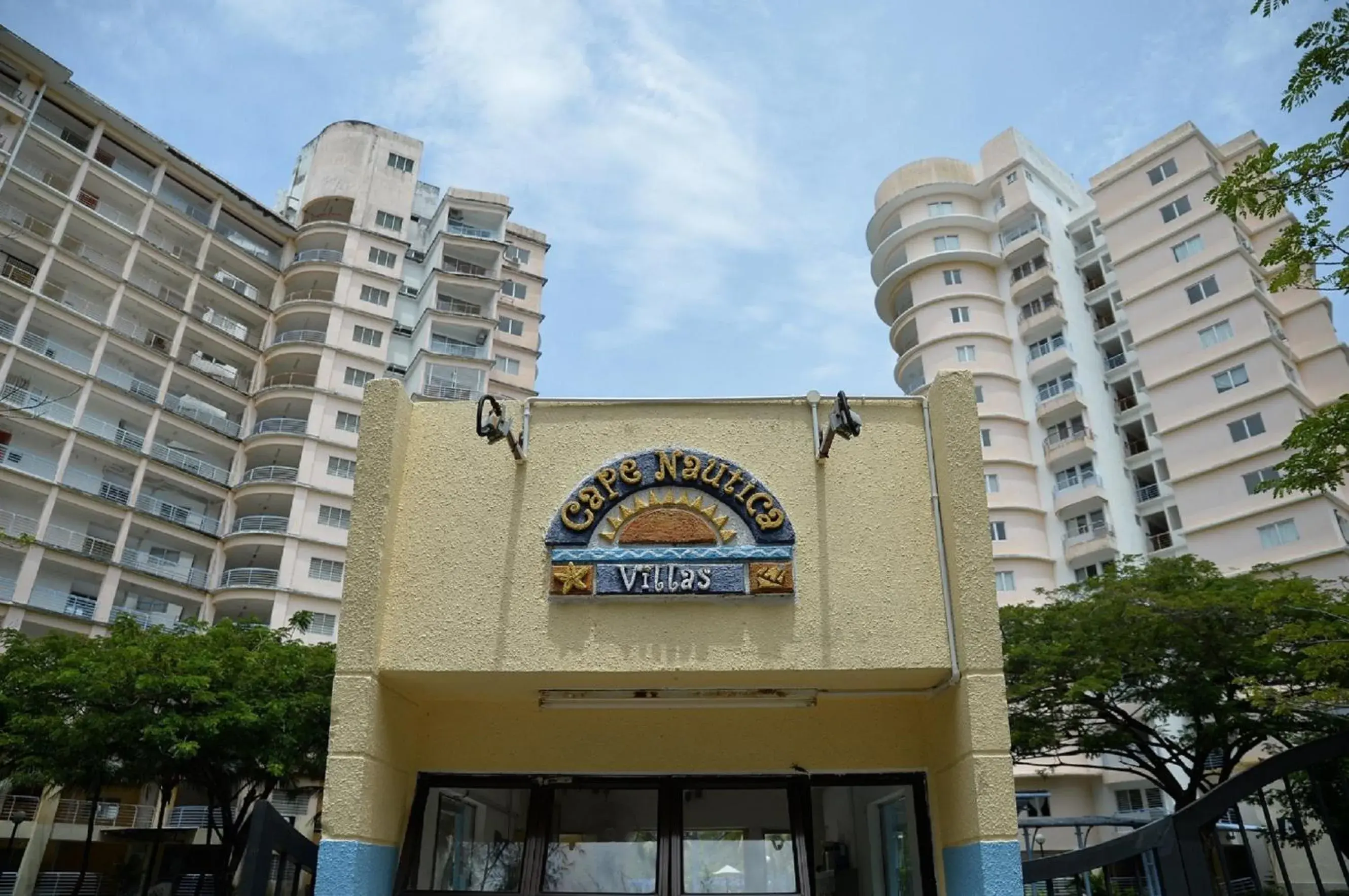 Facade/entrance in RC Cape Nautica Villas Facade/entrance in RC Cape Nautica Villas