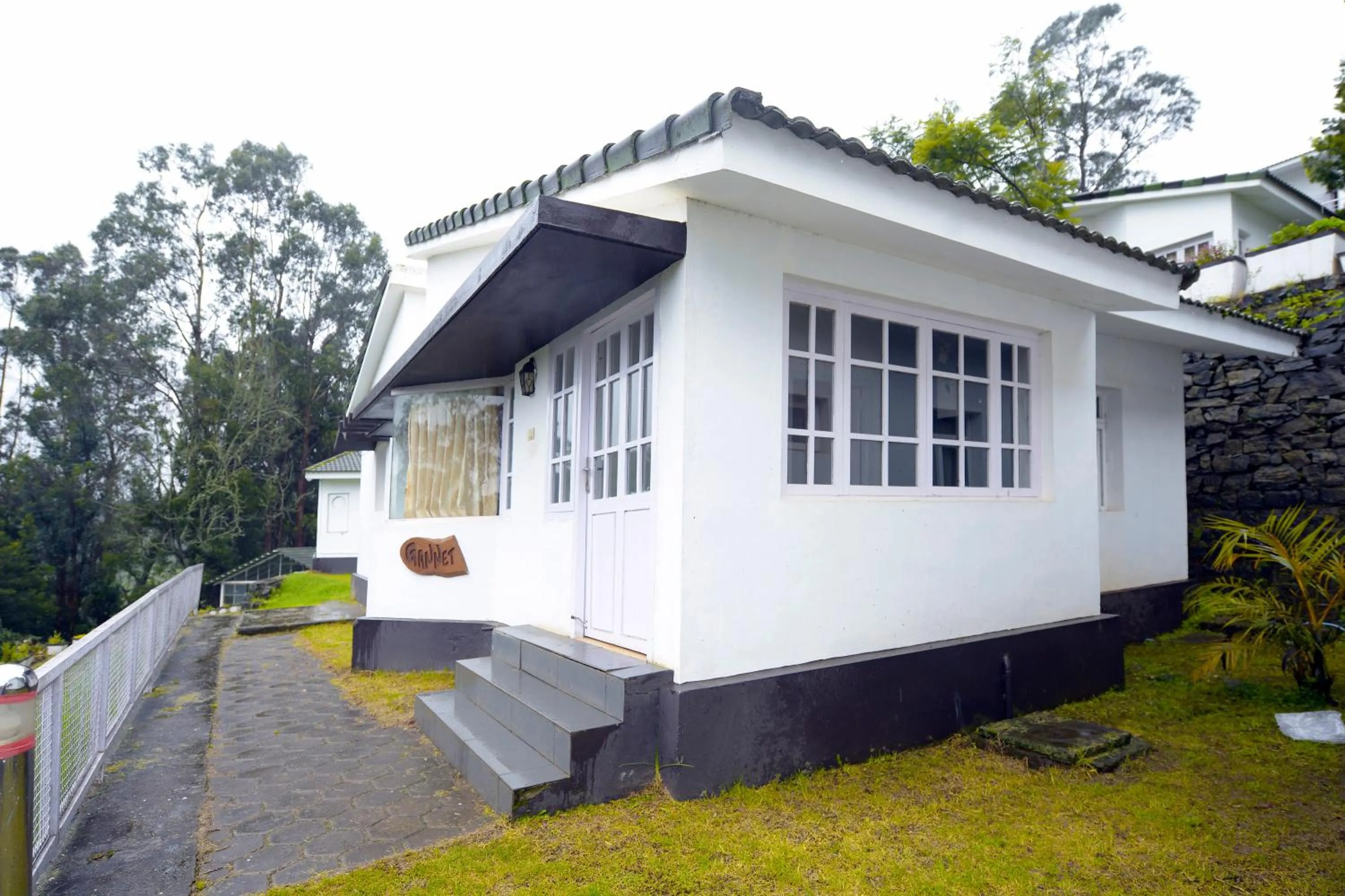 Property building in Sabol Holidays