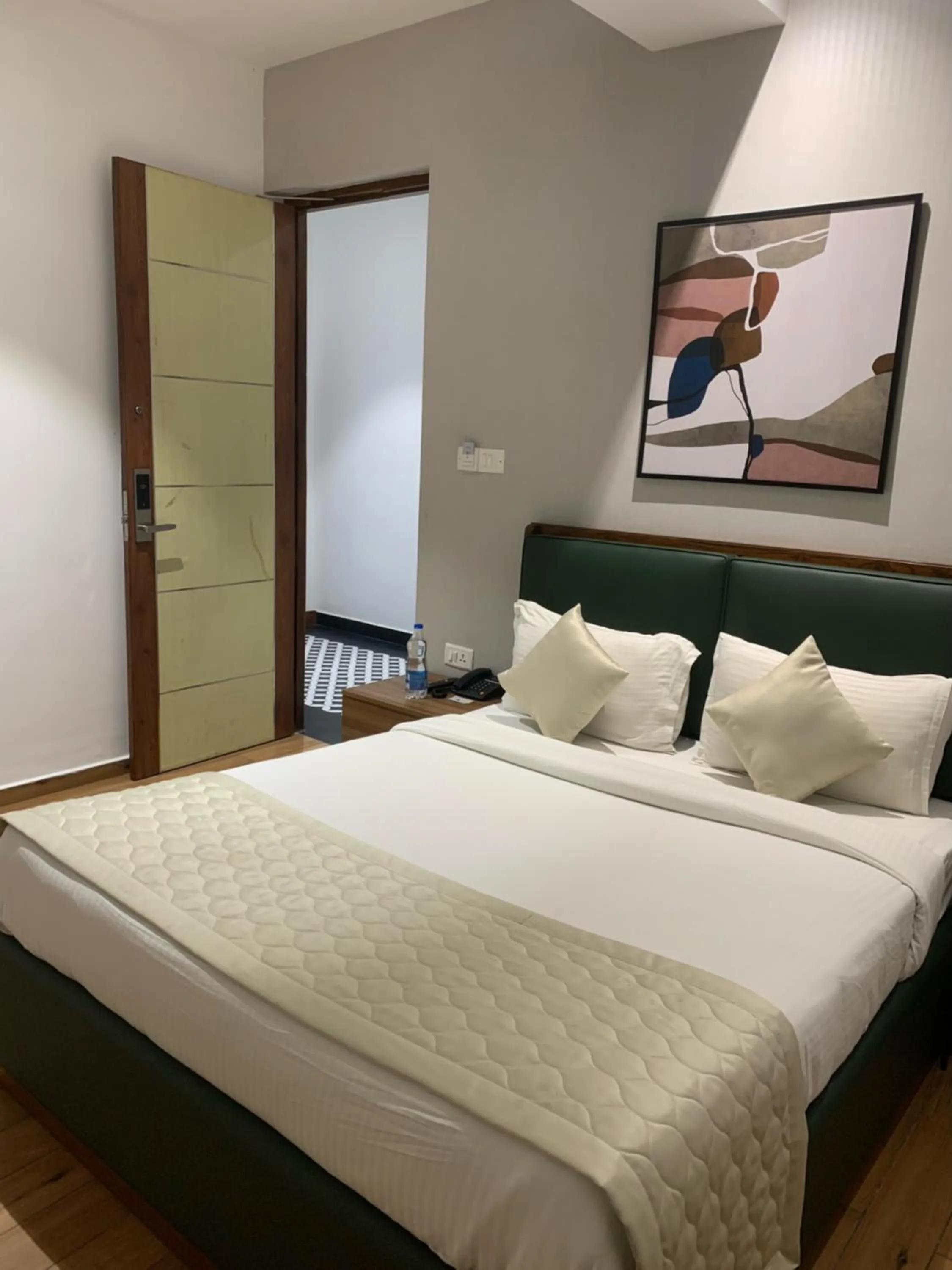 Photo of the whole room in Pondy Heights - Suites and Studios