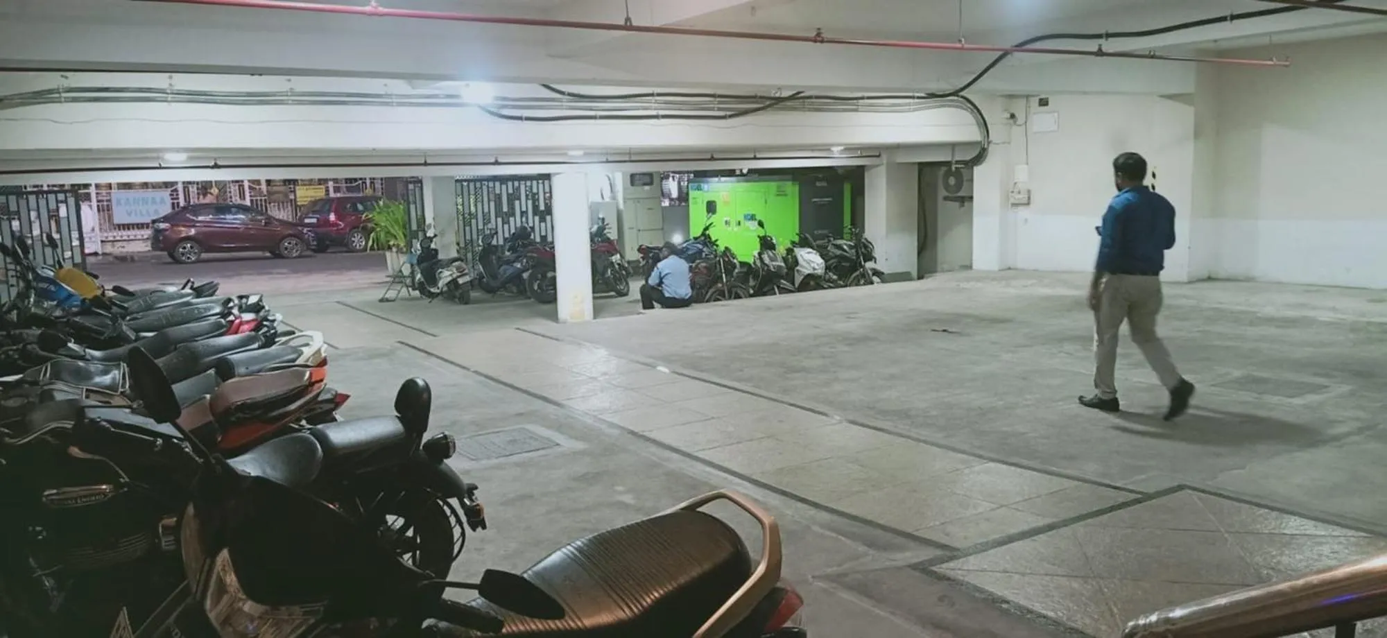 Parking in Pondy Heights - Suites and Studios