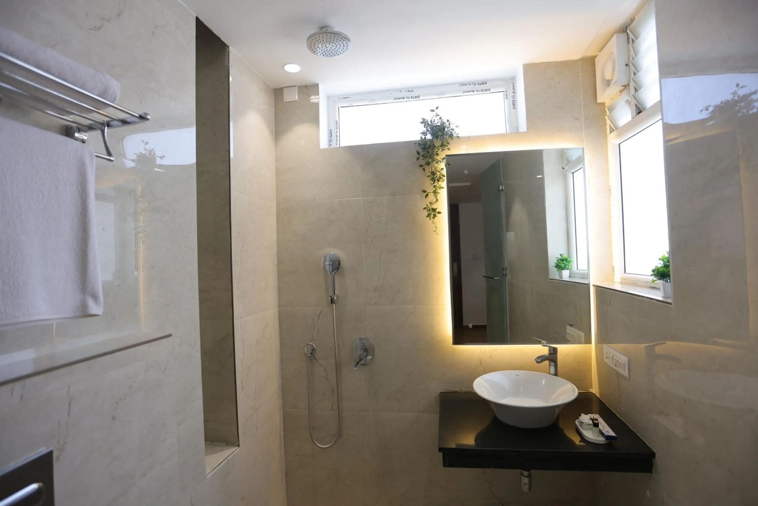 Bathroom in Pondy Heights - Suites and Studios