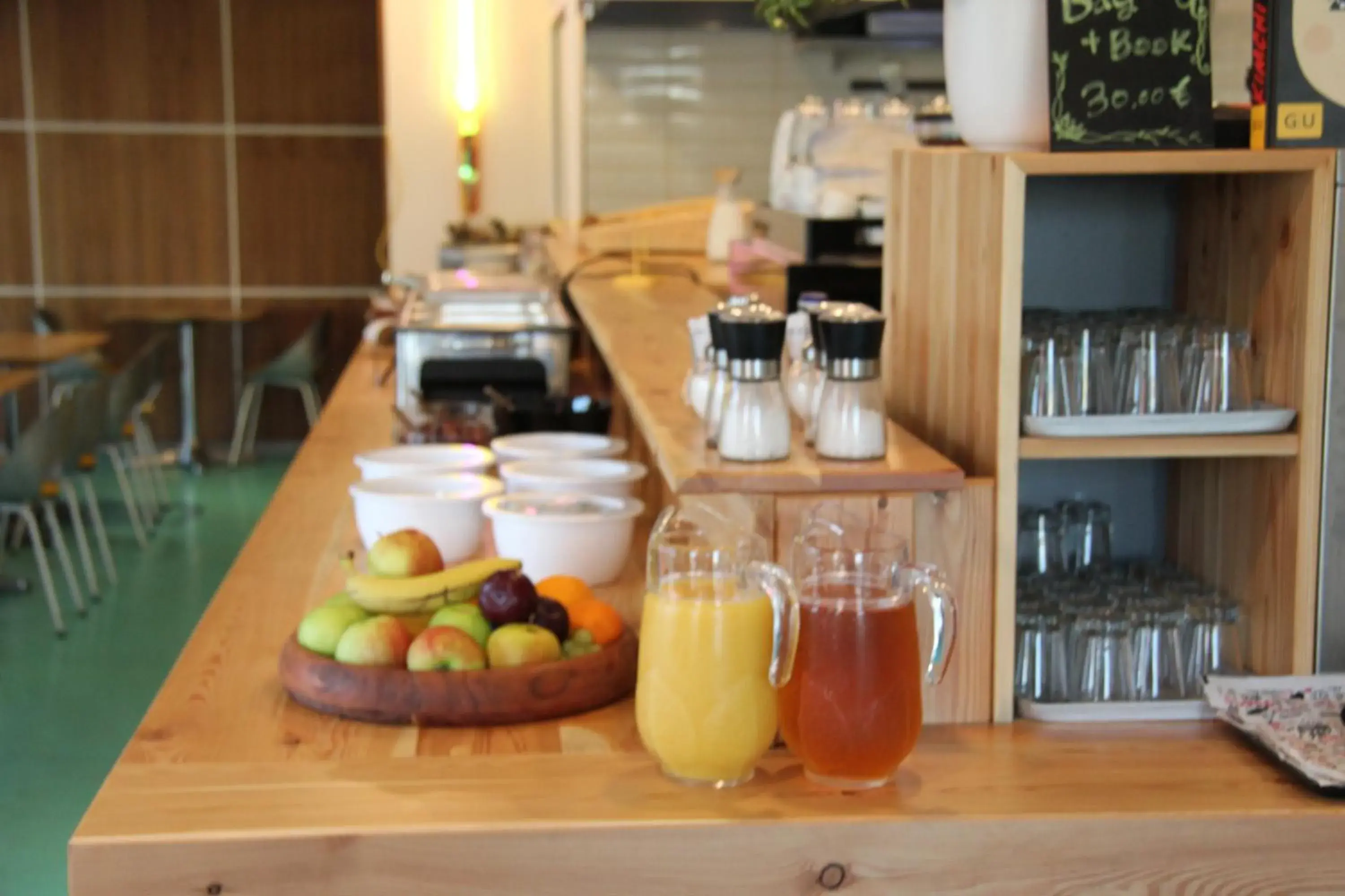 Breakfast in ADAPT APARTMENTS BERLIN - Adlershof Breakfast in ADAPT APARTMENTS BERLIN - Adlershof