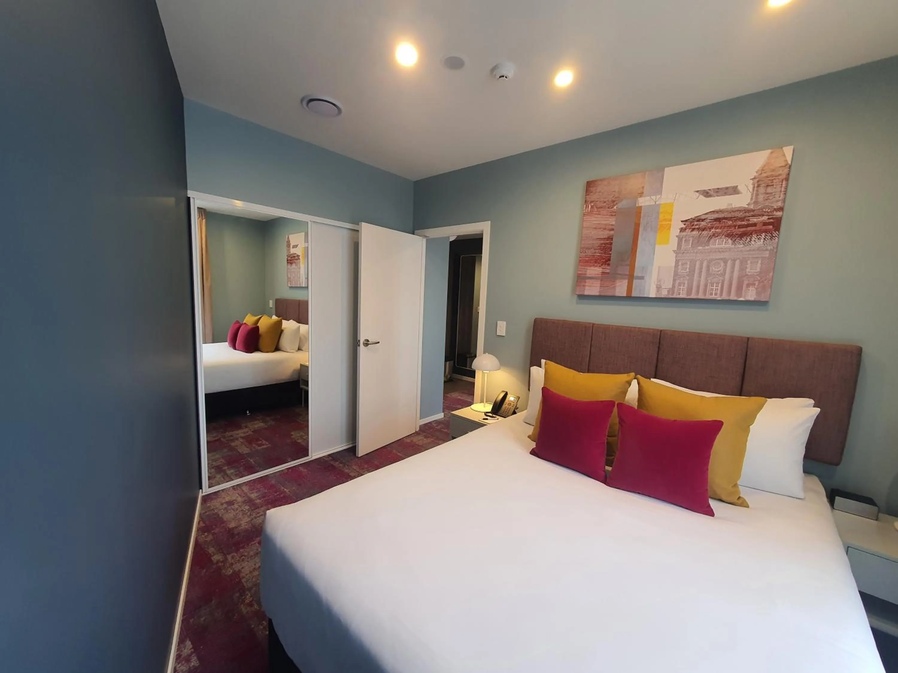 Bed in La Quinta by Wyndham Parnell Auckland