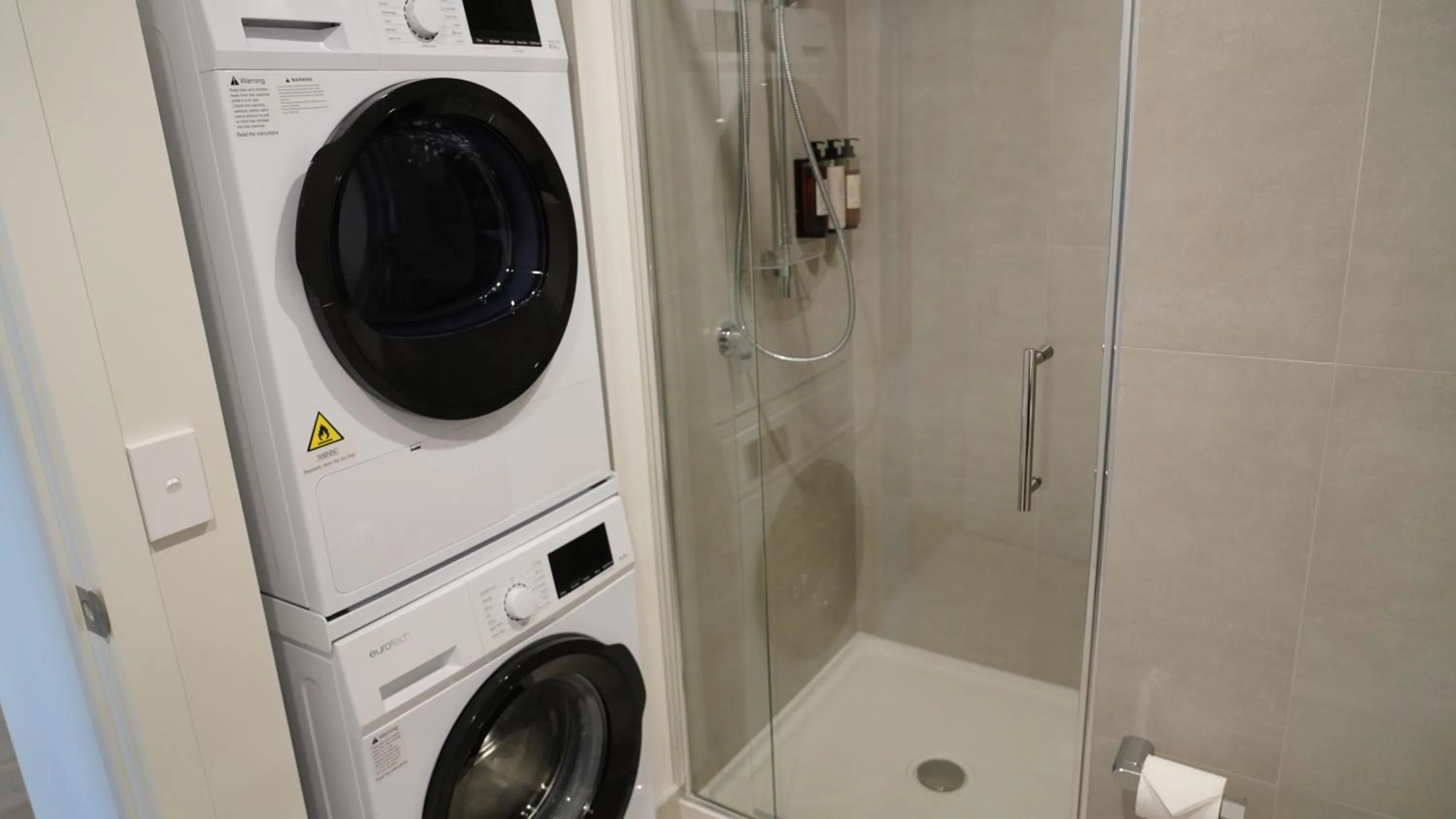 washing machine in La Quinta by Wyndham Parnell Auckland