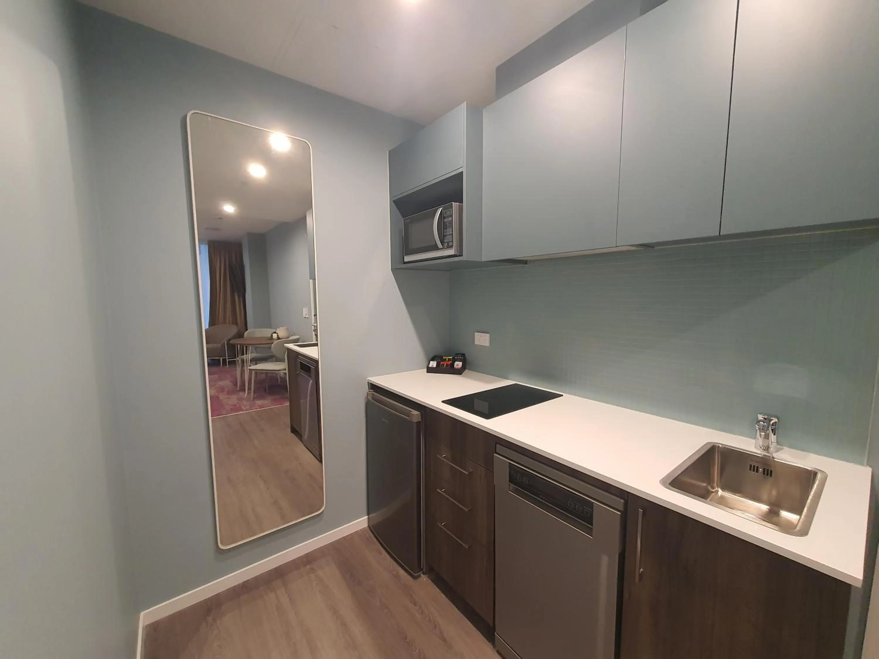 Kitchen or kitchenette in La Quinta by Wyndham Parnell Auckland