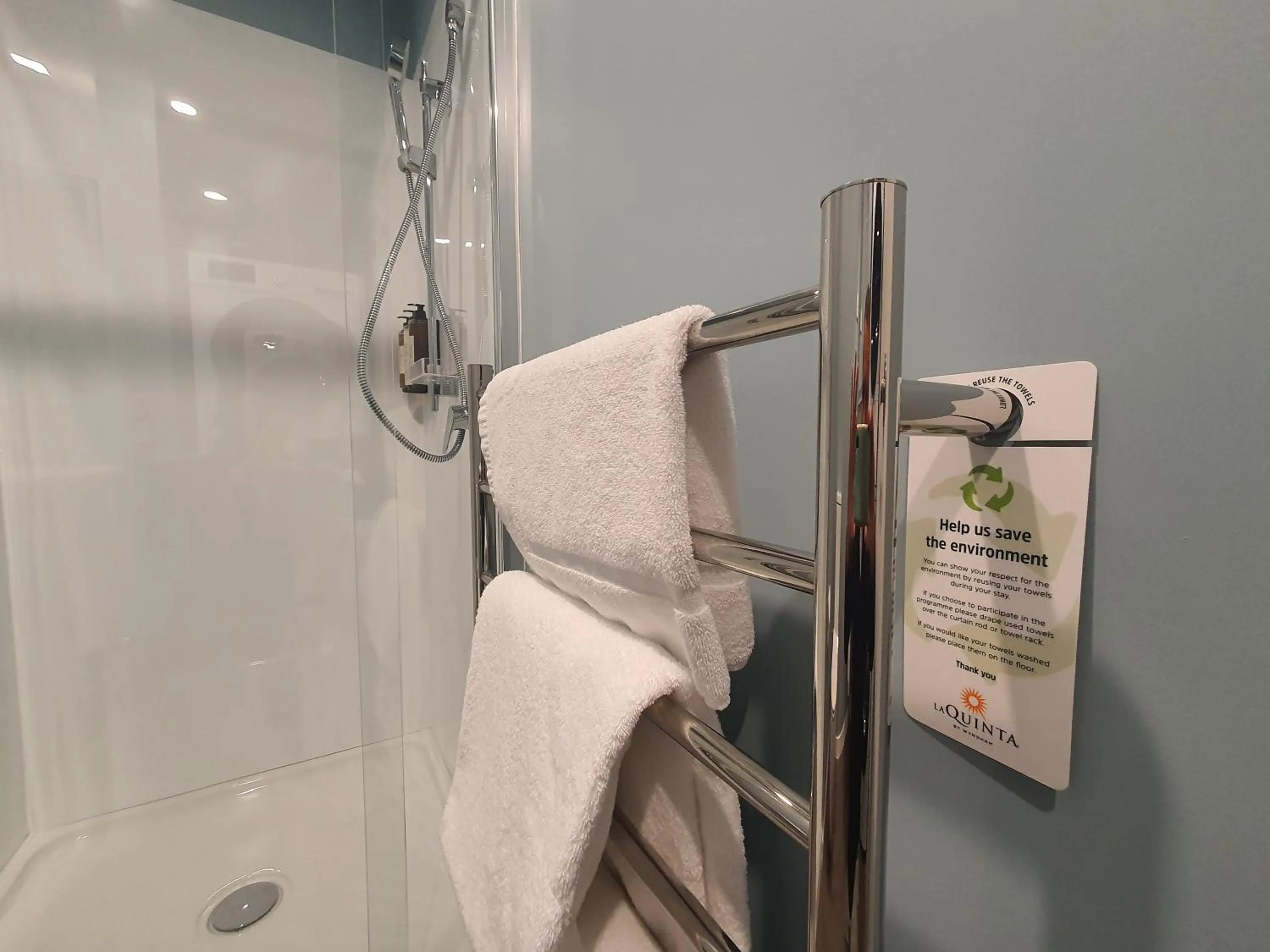 Shower in La Quinta by Wyndham Parnell Auckland